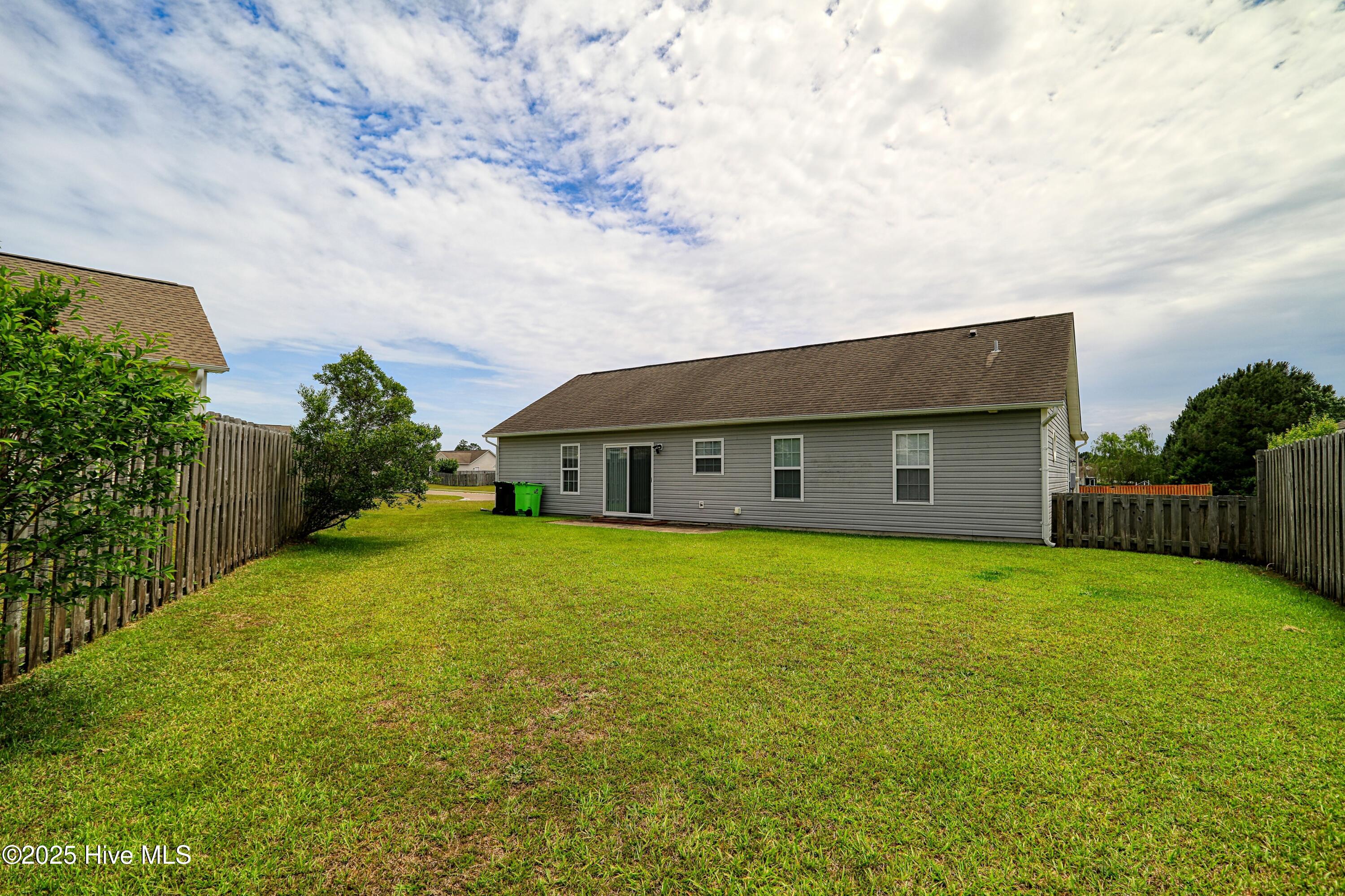 100506631 | Photo 25