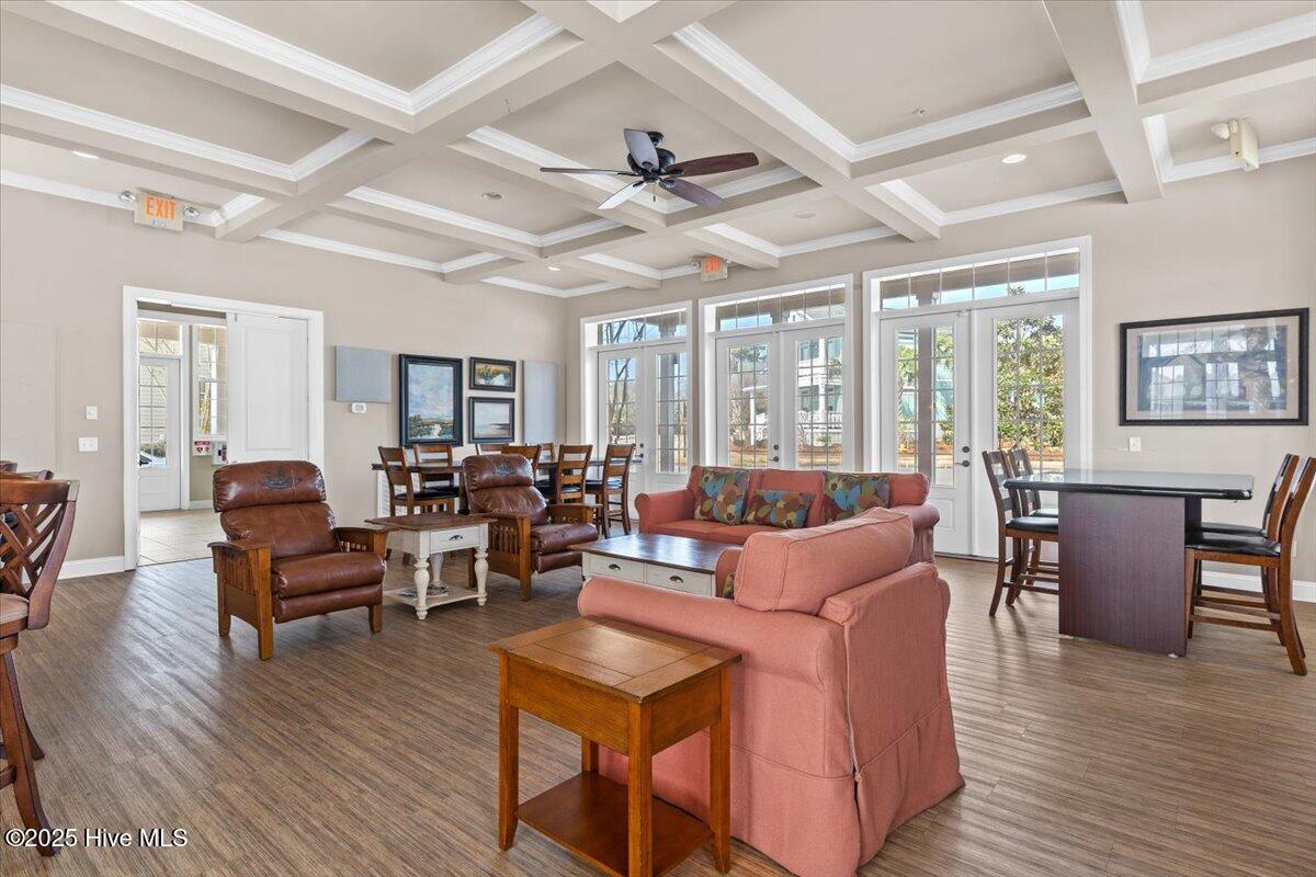 100504765 | Photo 68