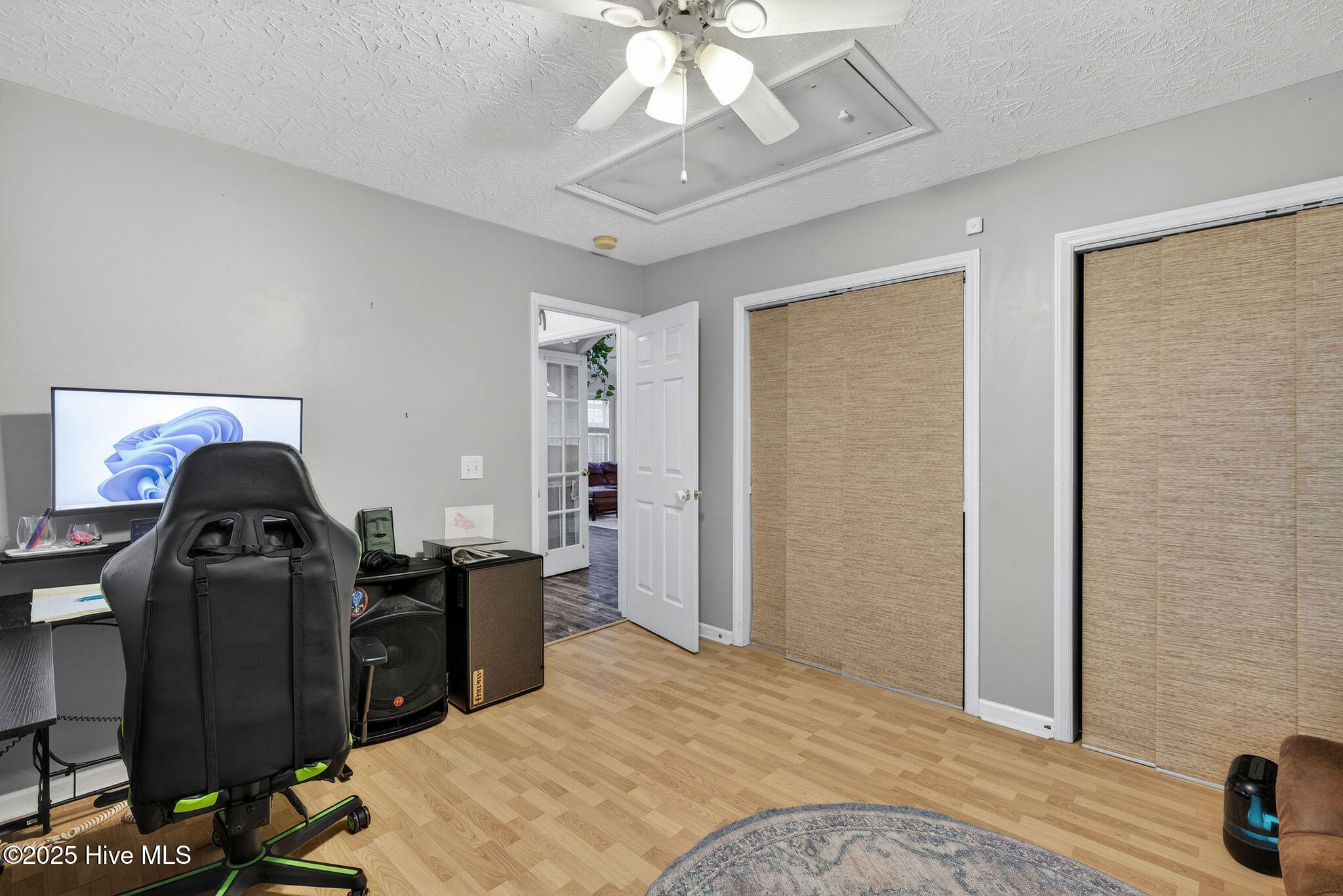 100543269 | Photo 29