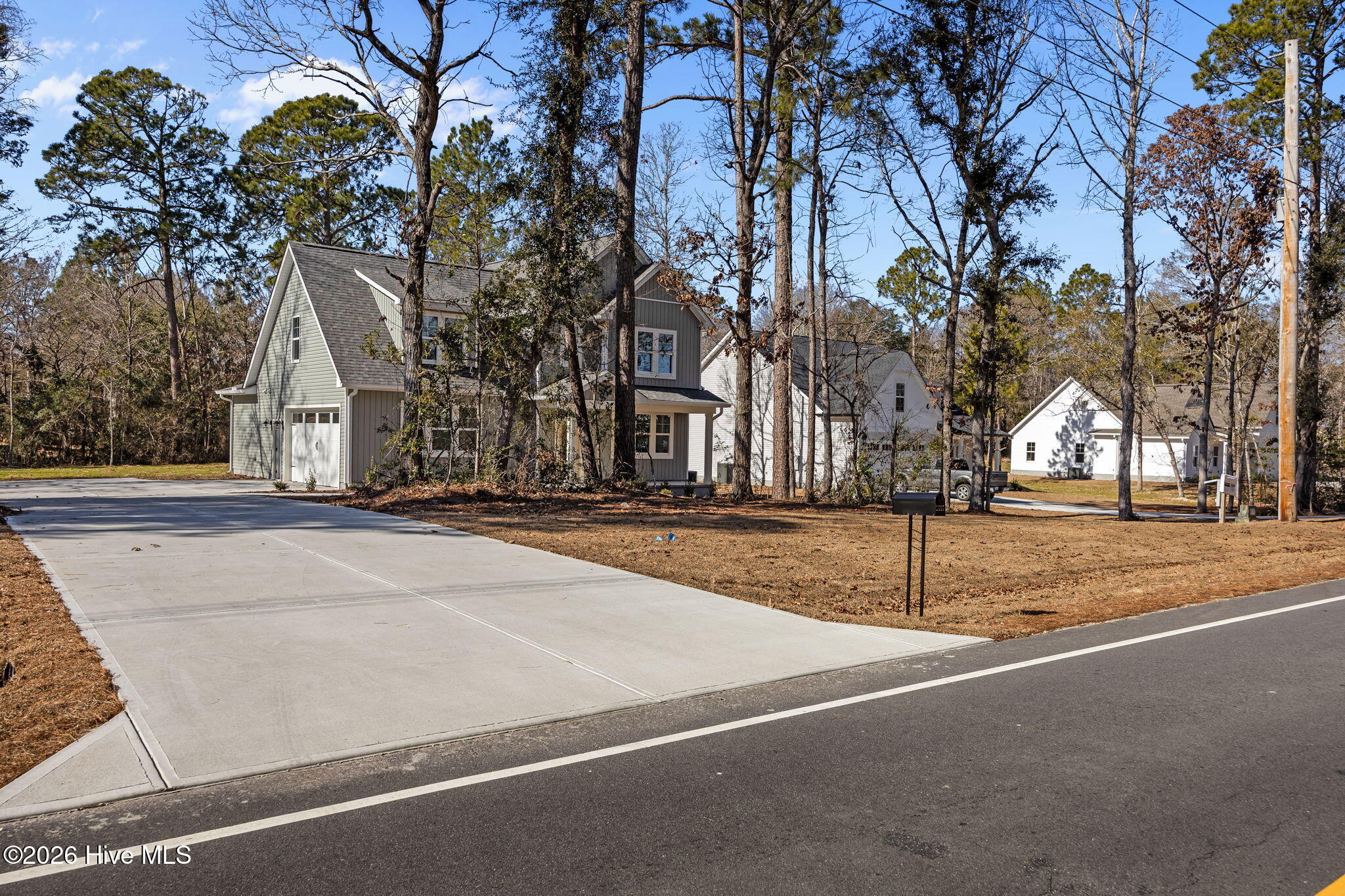 100528707 | Photo 43