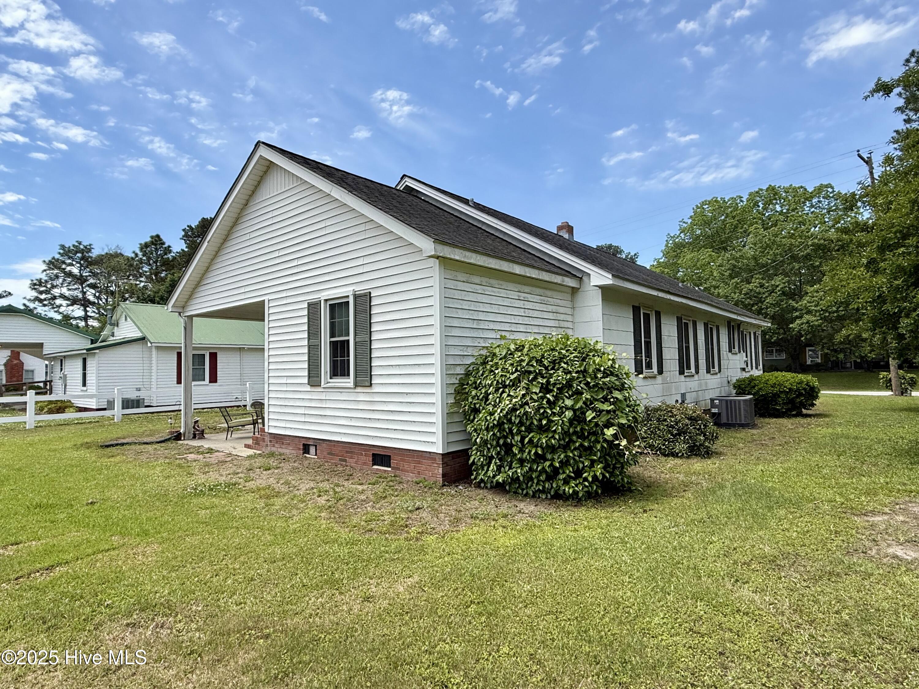 Homes for sale in Williamston, NC | 3773 Bear Grass Rd, Williamston, NC 27892 | MLS# 100506345