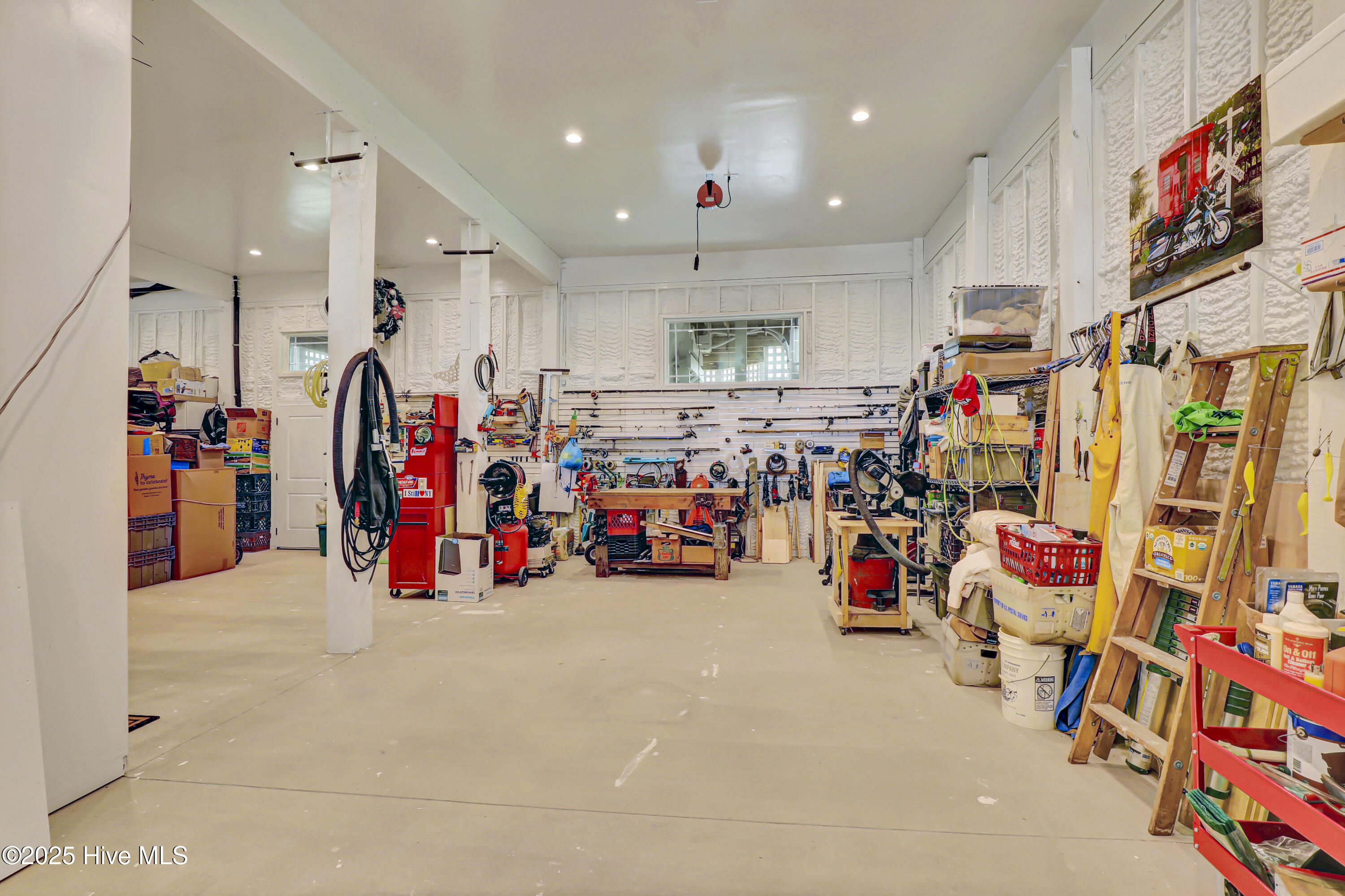 100503420 | Photo 11