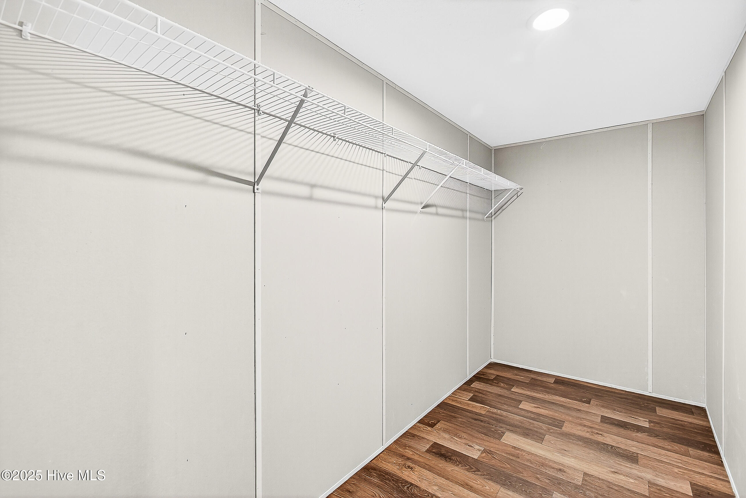 100537518 | Photo 20