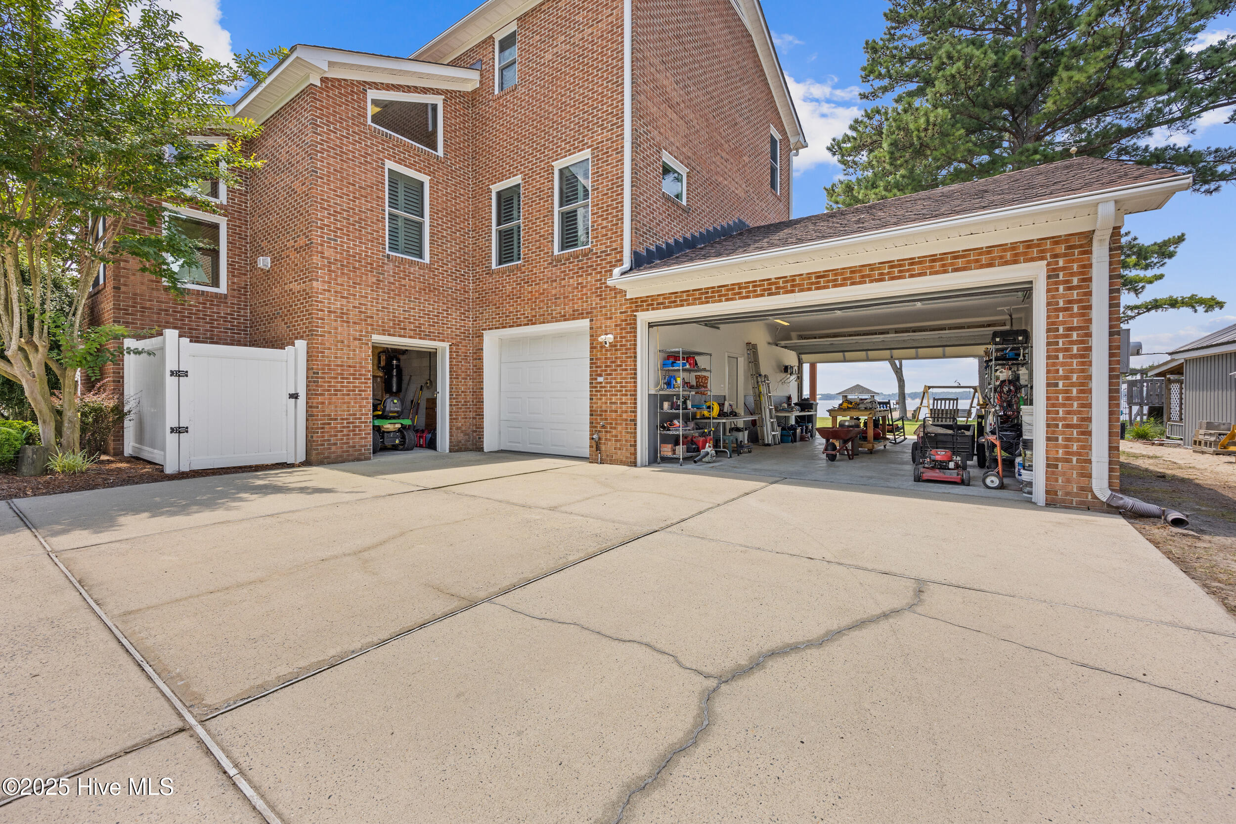 3rd Drive thru garage