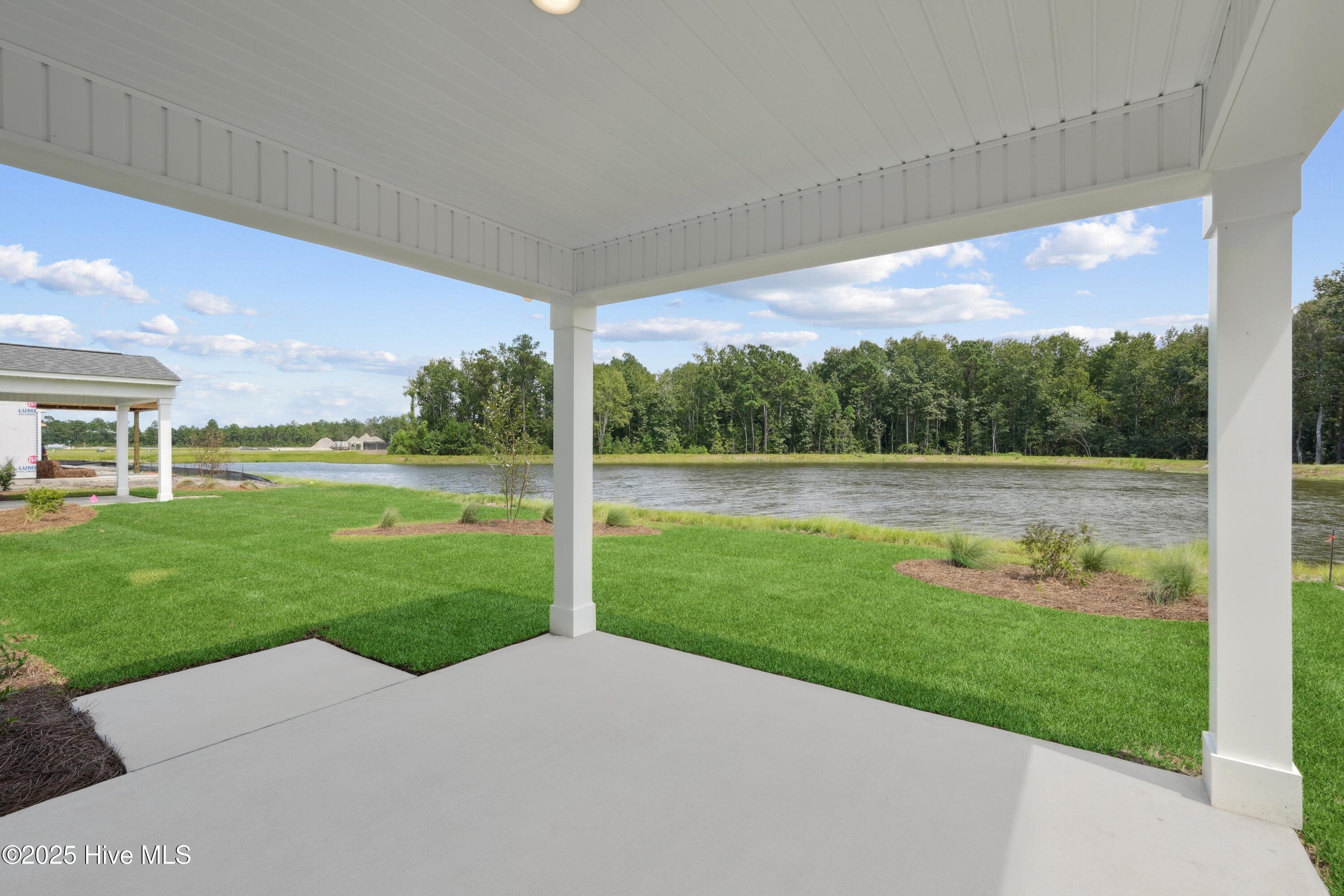 100549032 | Photo 19