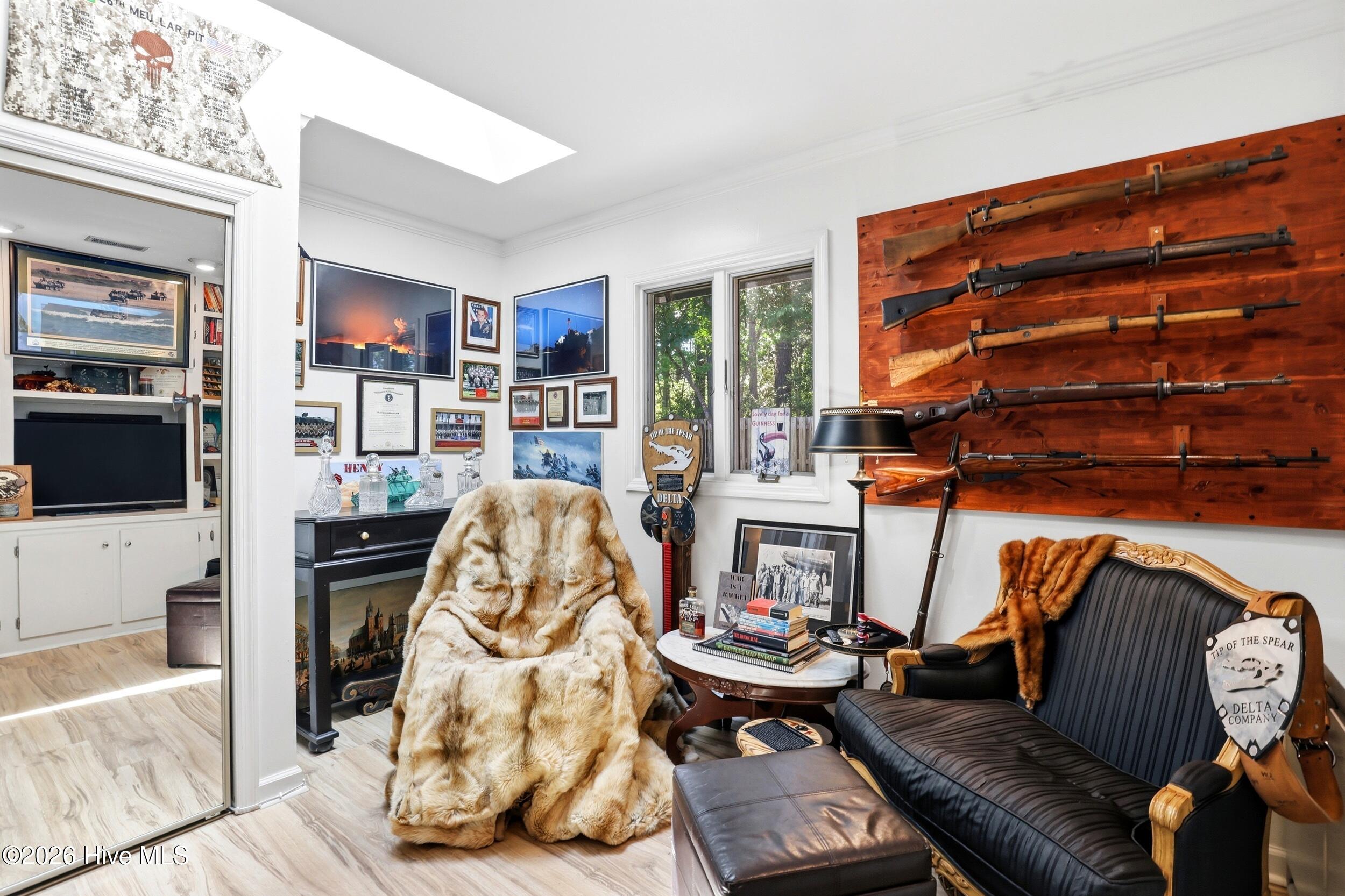 100569802 | Photo 33