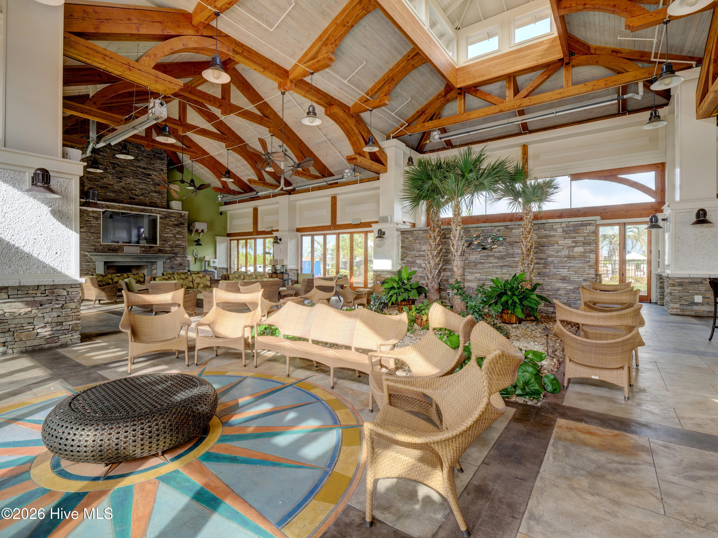 100554141 | Photo 46