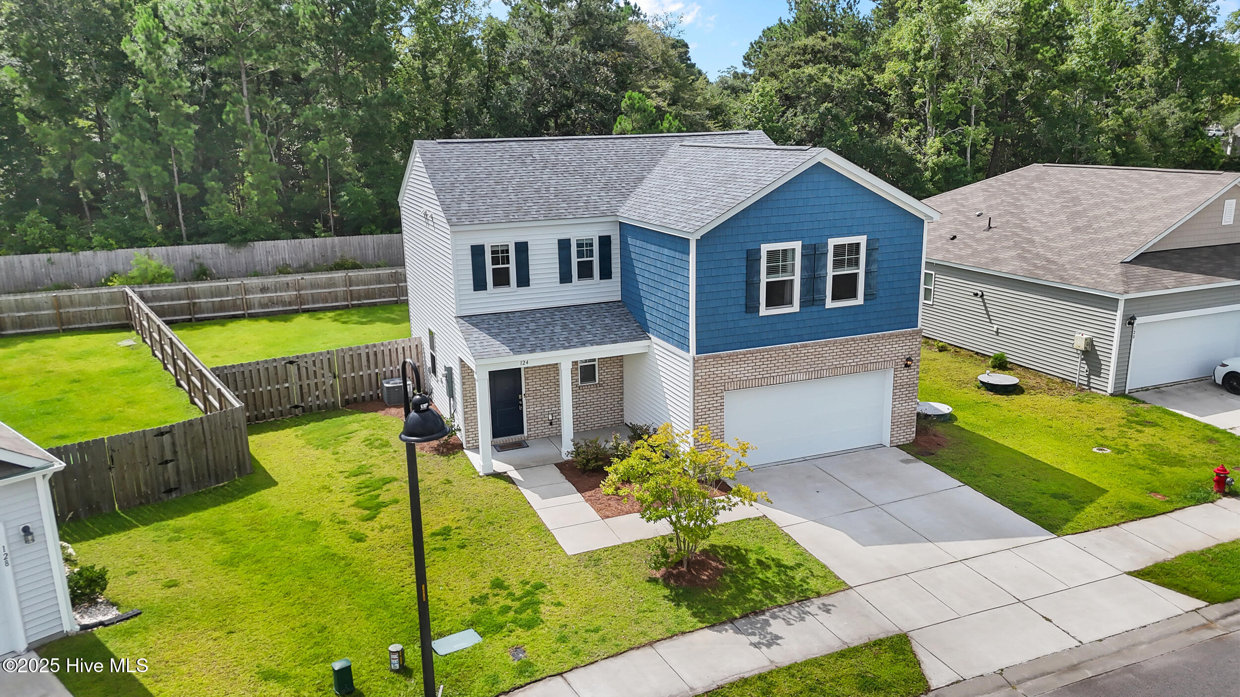 100519955 | Photo 44