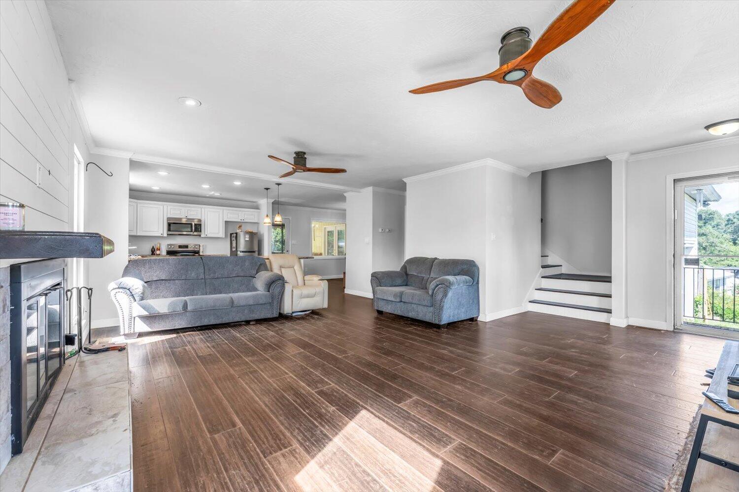 06-2227 Waters Way 06 -COPY