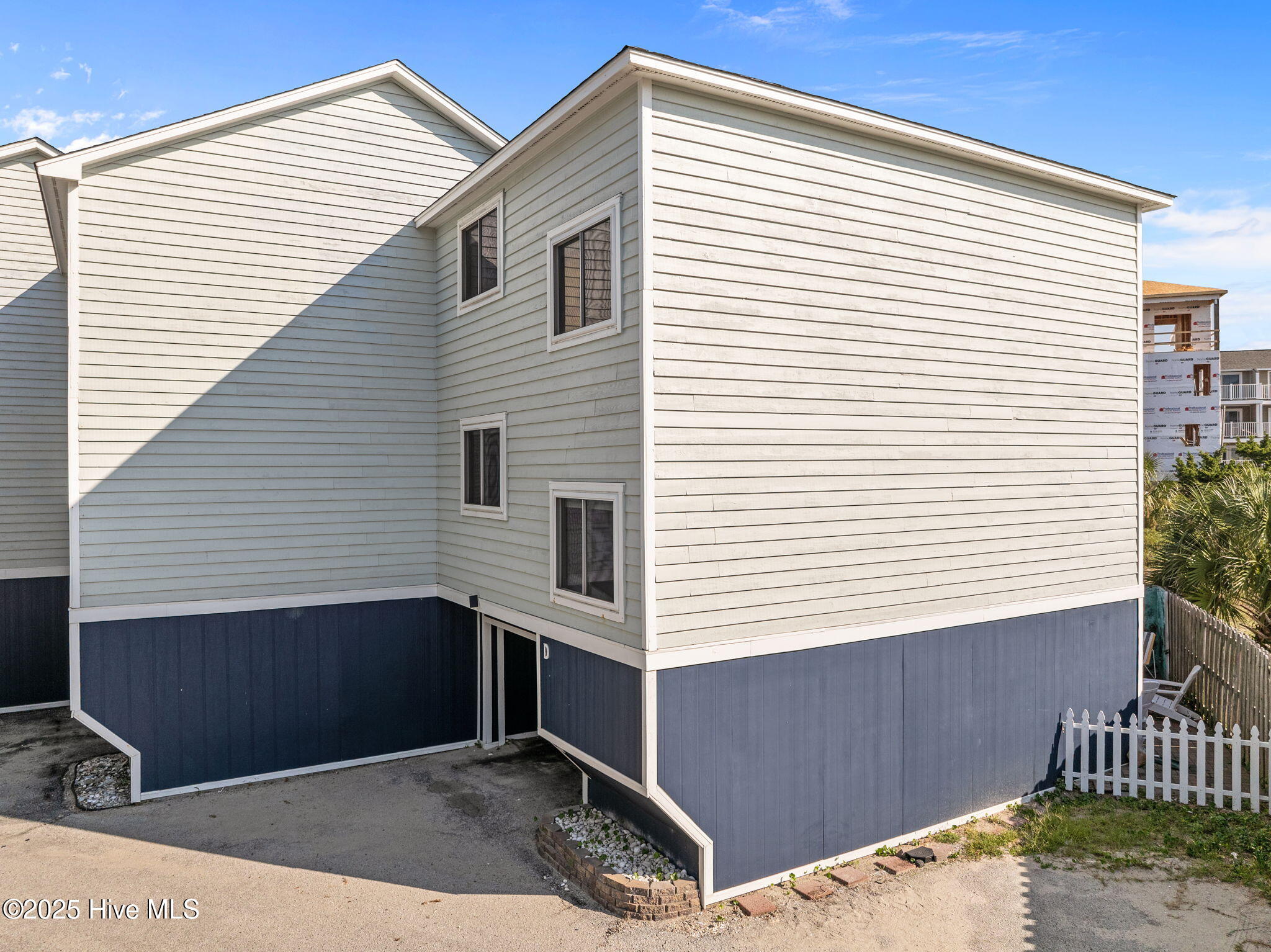 100531812 | Photo 39