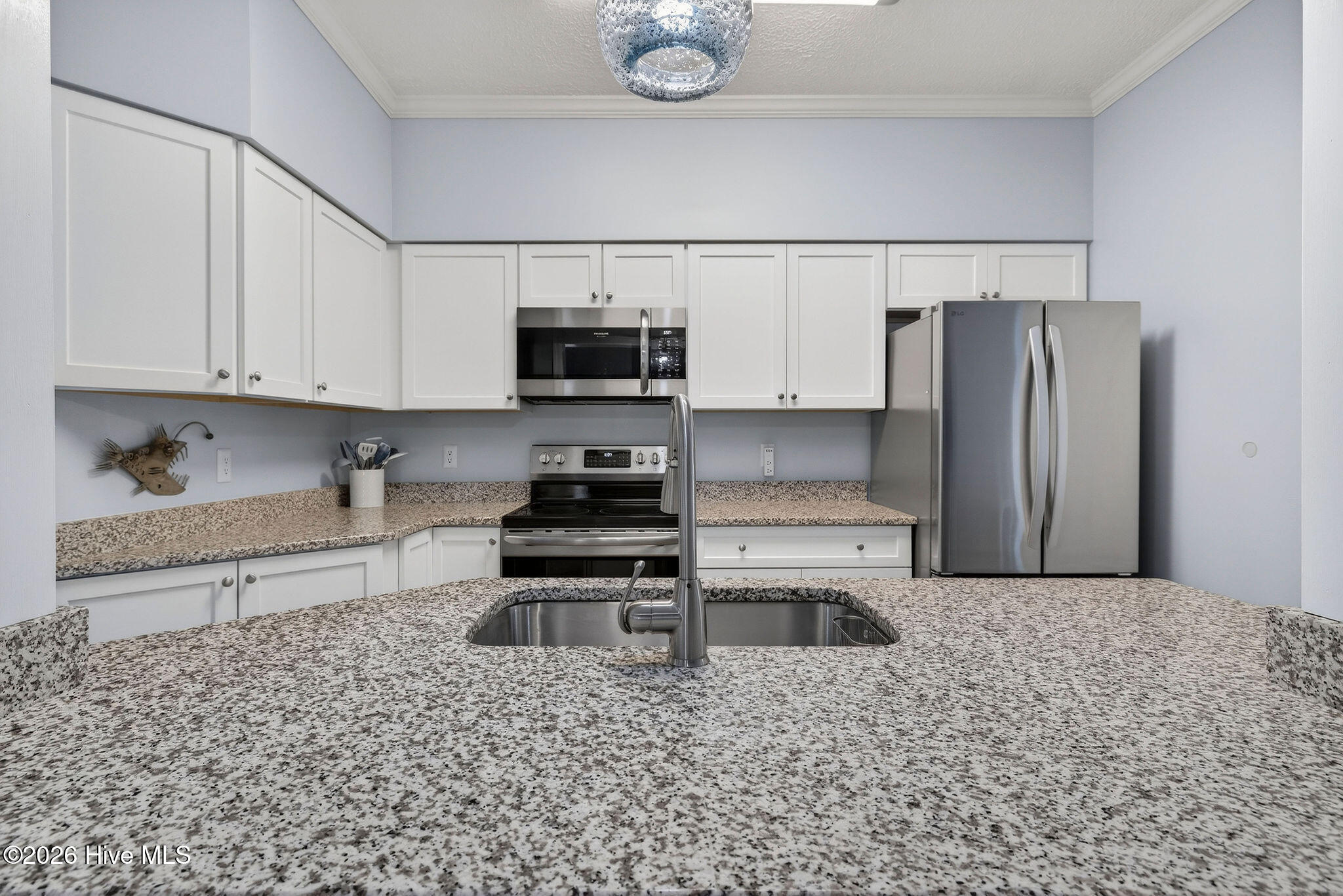 100562760 | Photo 26