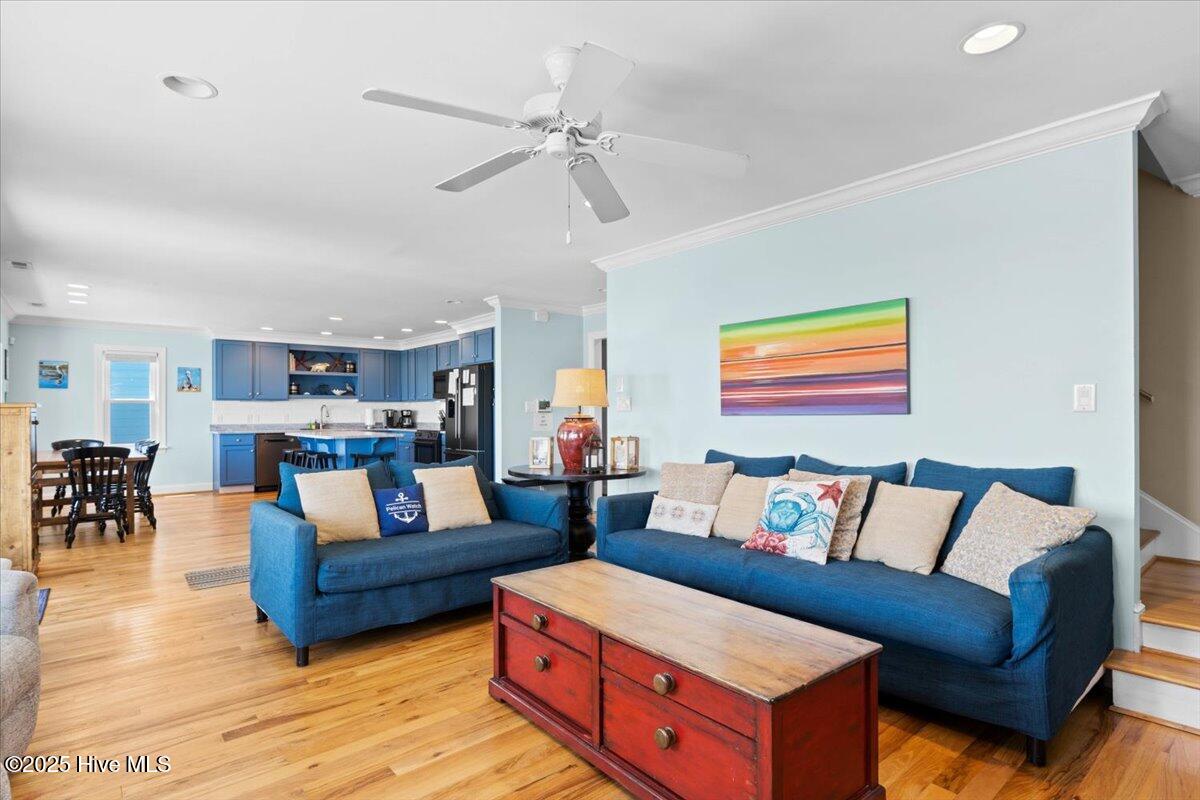 100513648 | Photo 16