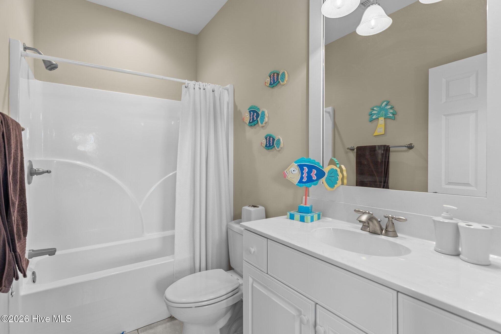 100551448 | Photo 25