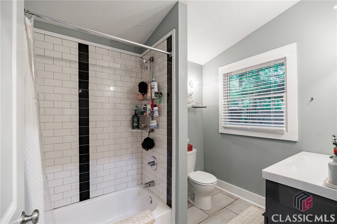 395 Cleveland Avenue