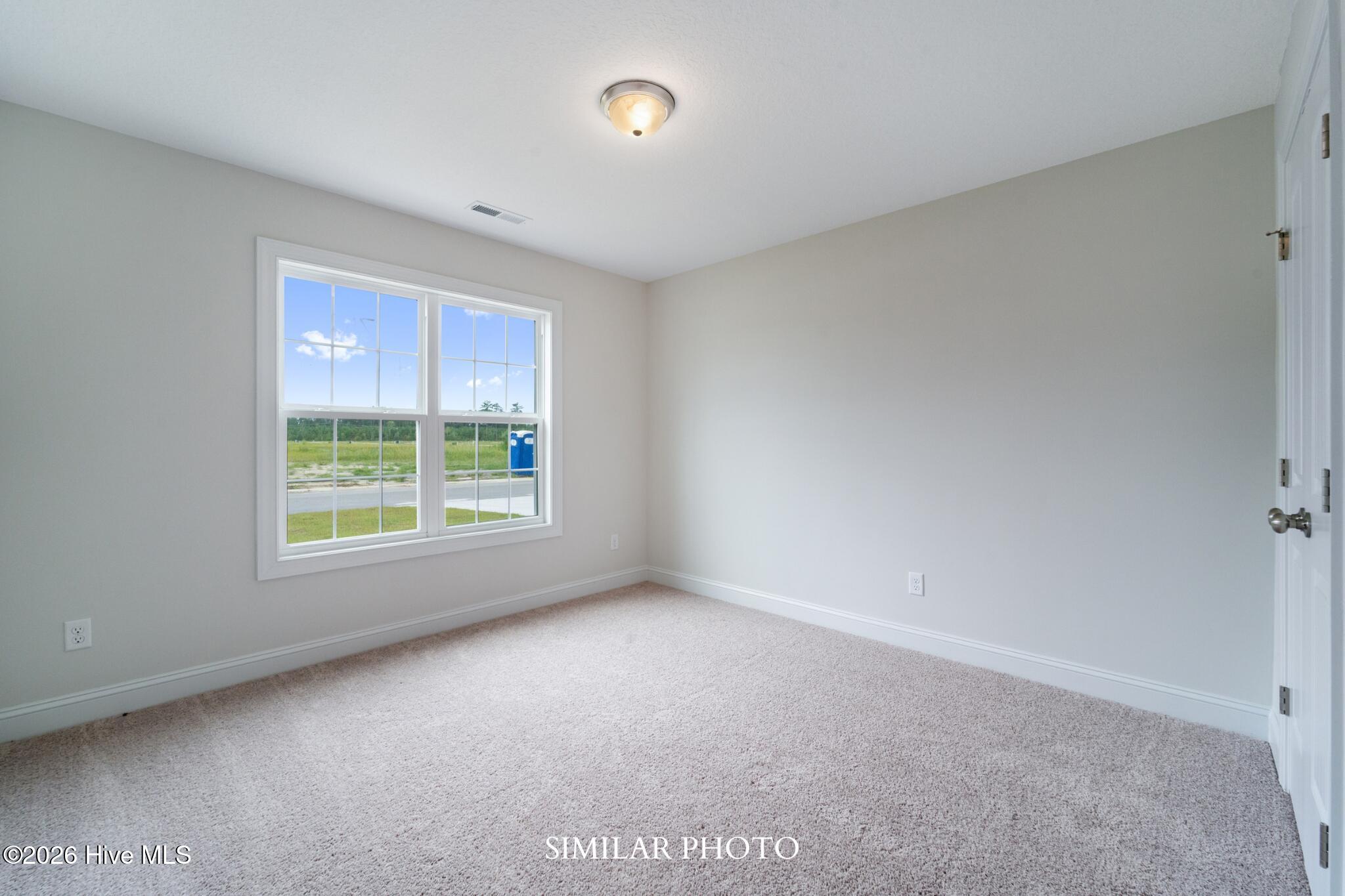 100561344 | Photo 23