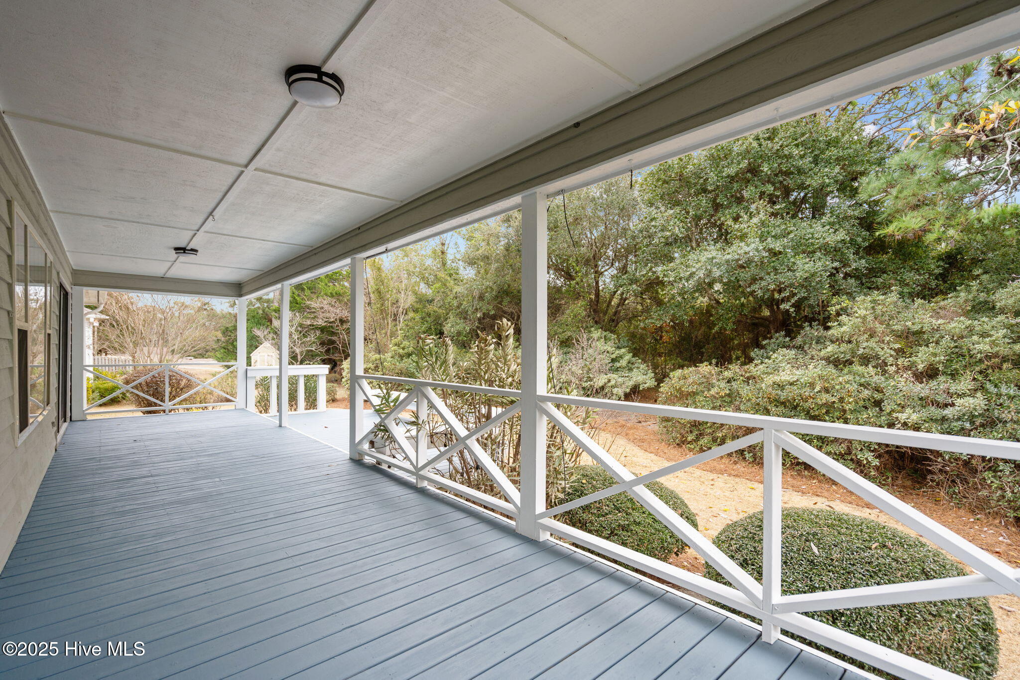 100547152 | Photo 34