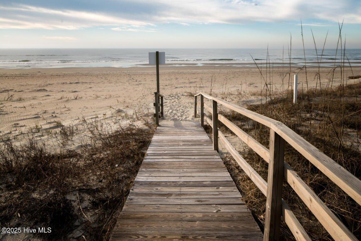 100537745 | Photo 57