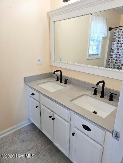 320 Top Knot Road,Hubert