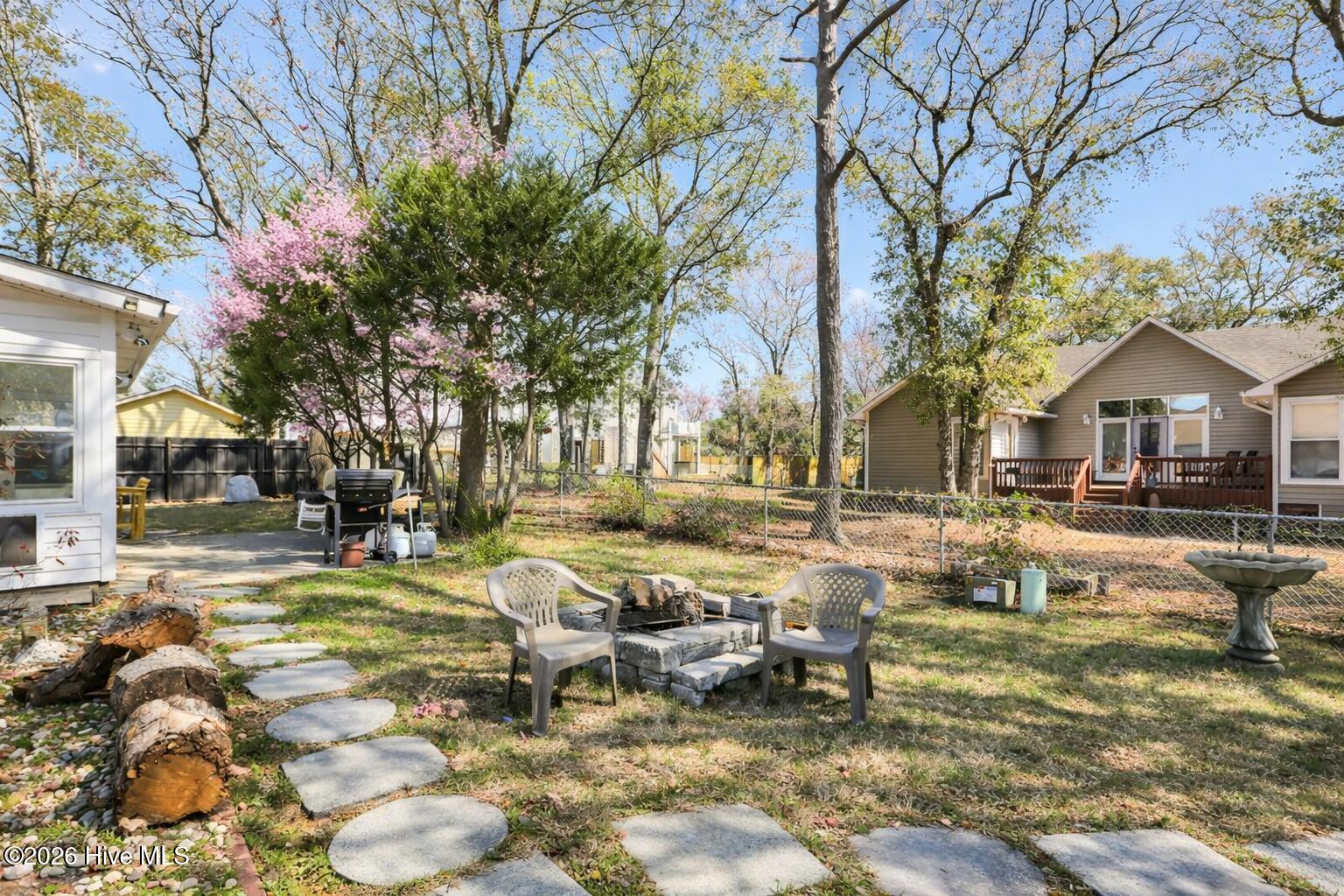 100555403 | Photo 32