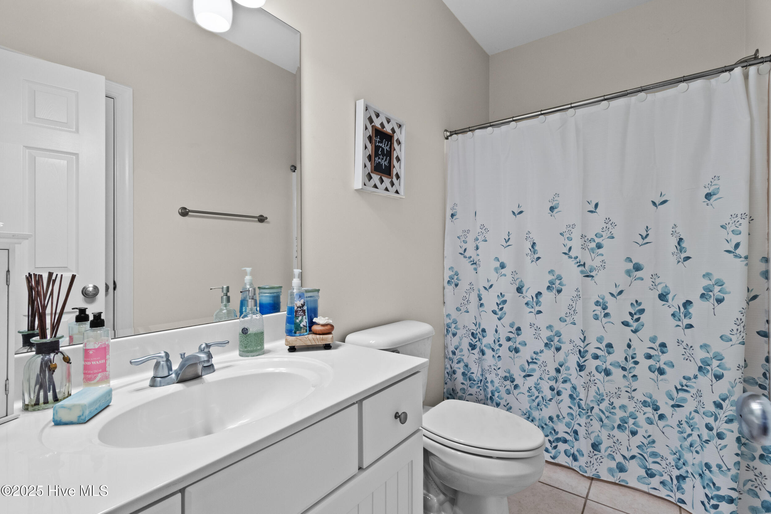 100536659 | Photo 35