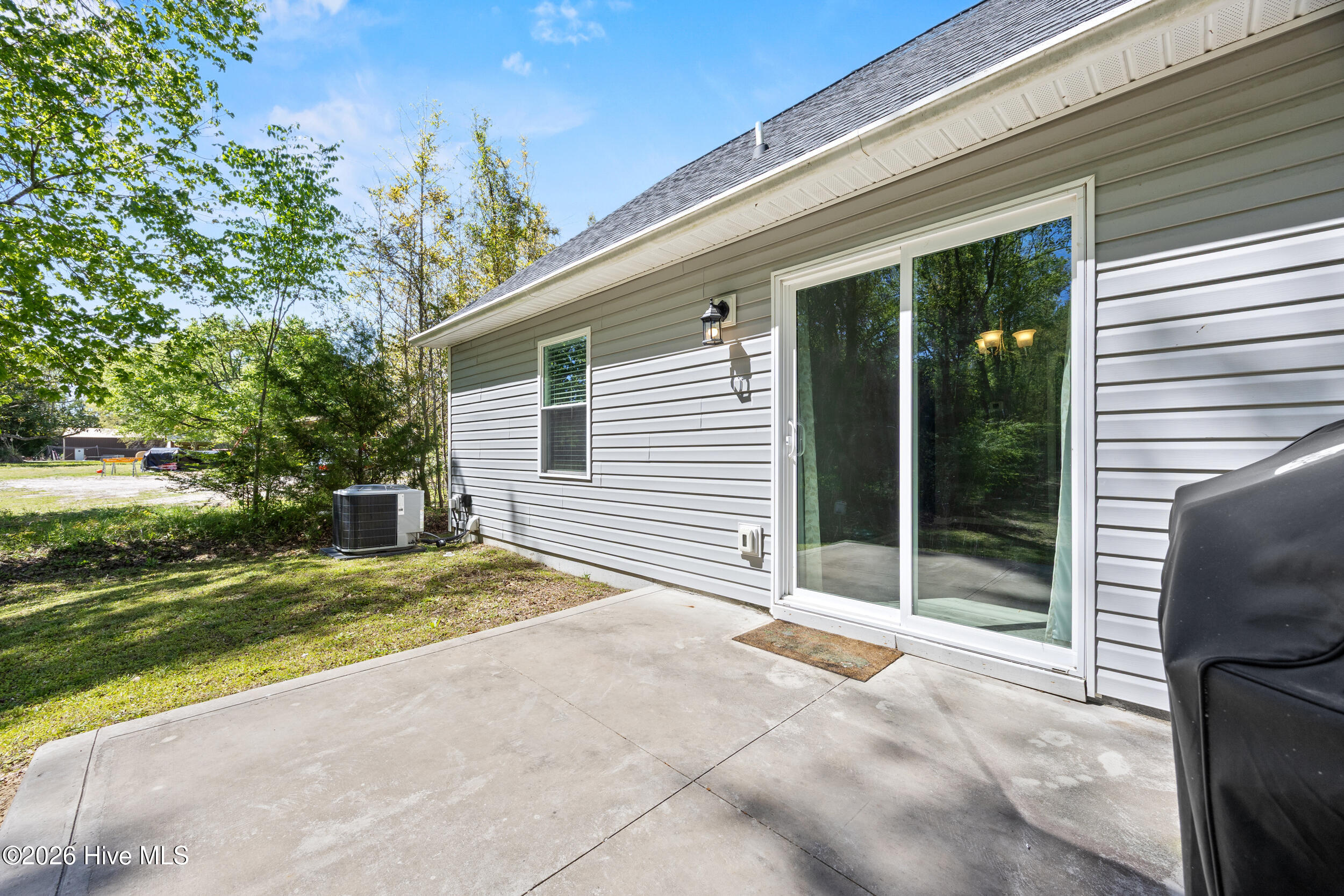 100566907 | Photo 34