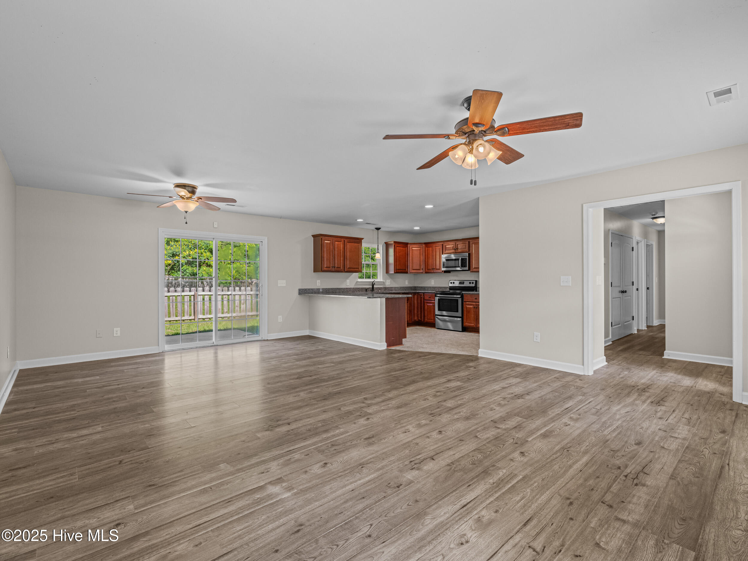 129 Fire Tower Road, Richlands, NC 28574 – photo 8: 025a1381