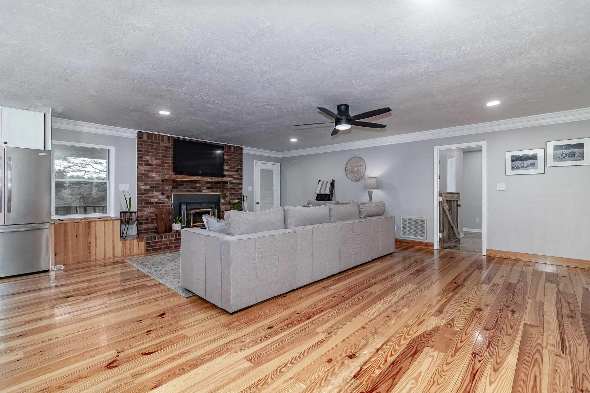 14-web-or-mls-1545 SWINT RD ©--2