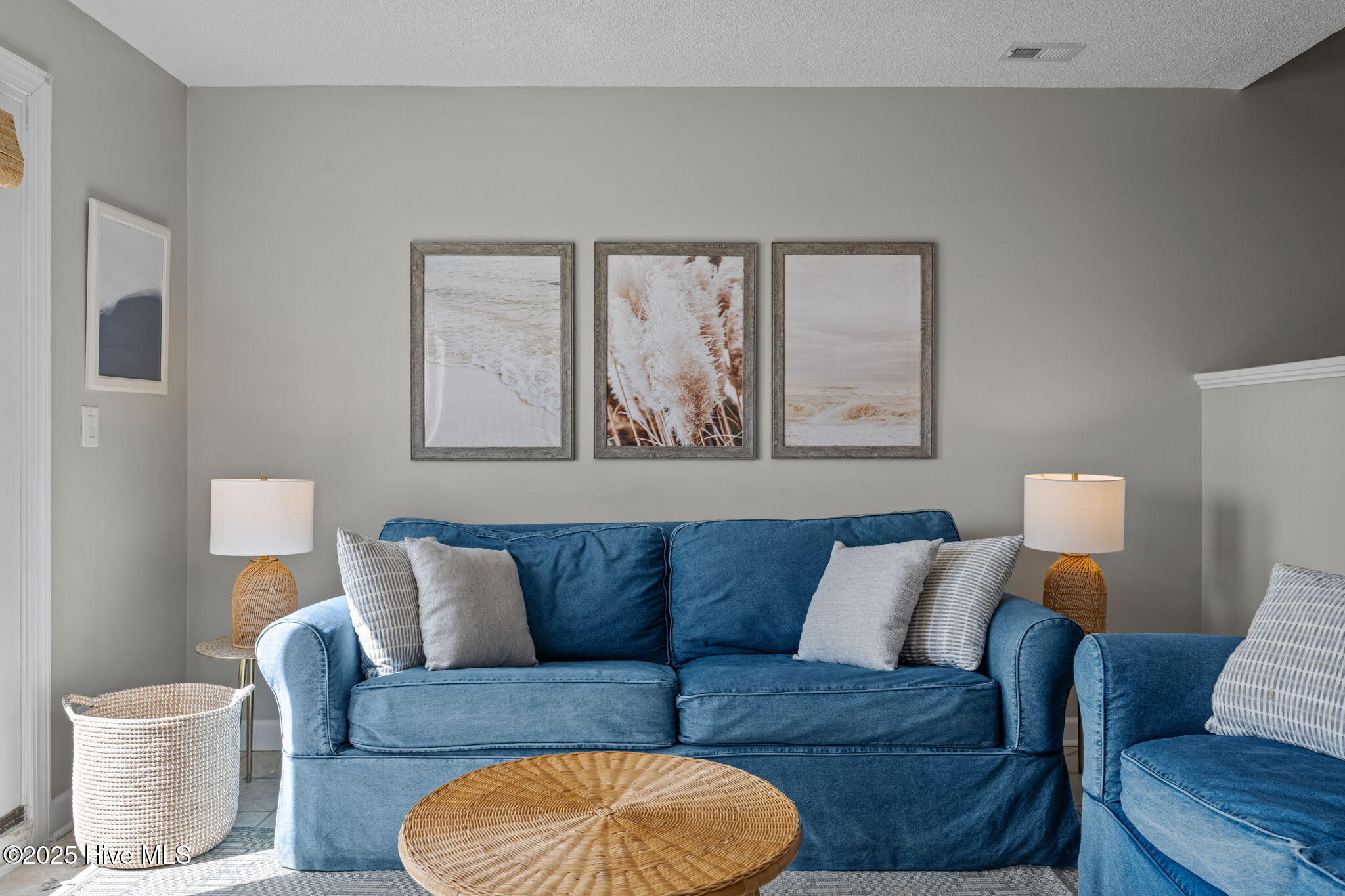 100536613 | Photo 10