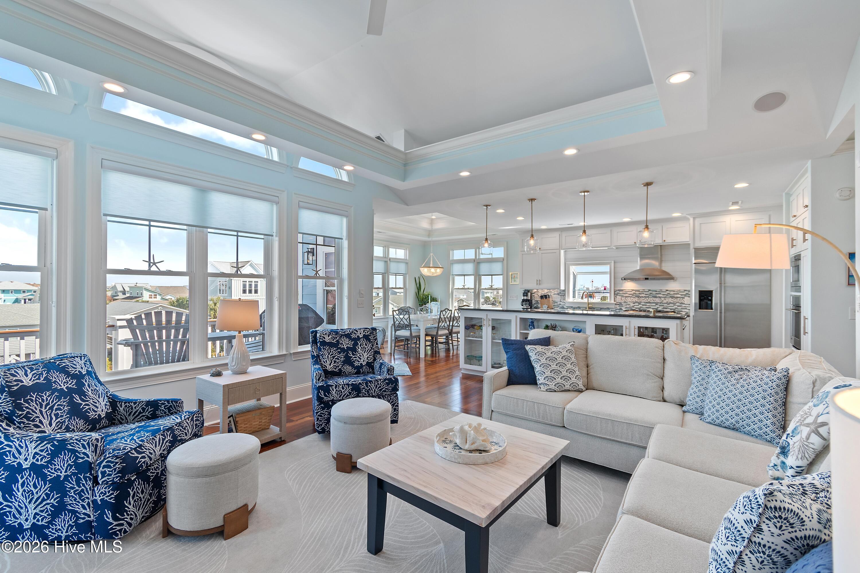 100562772 | Photo 16