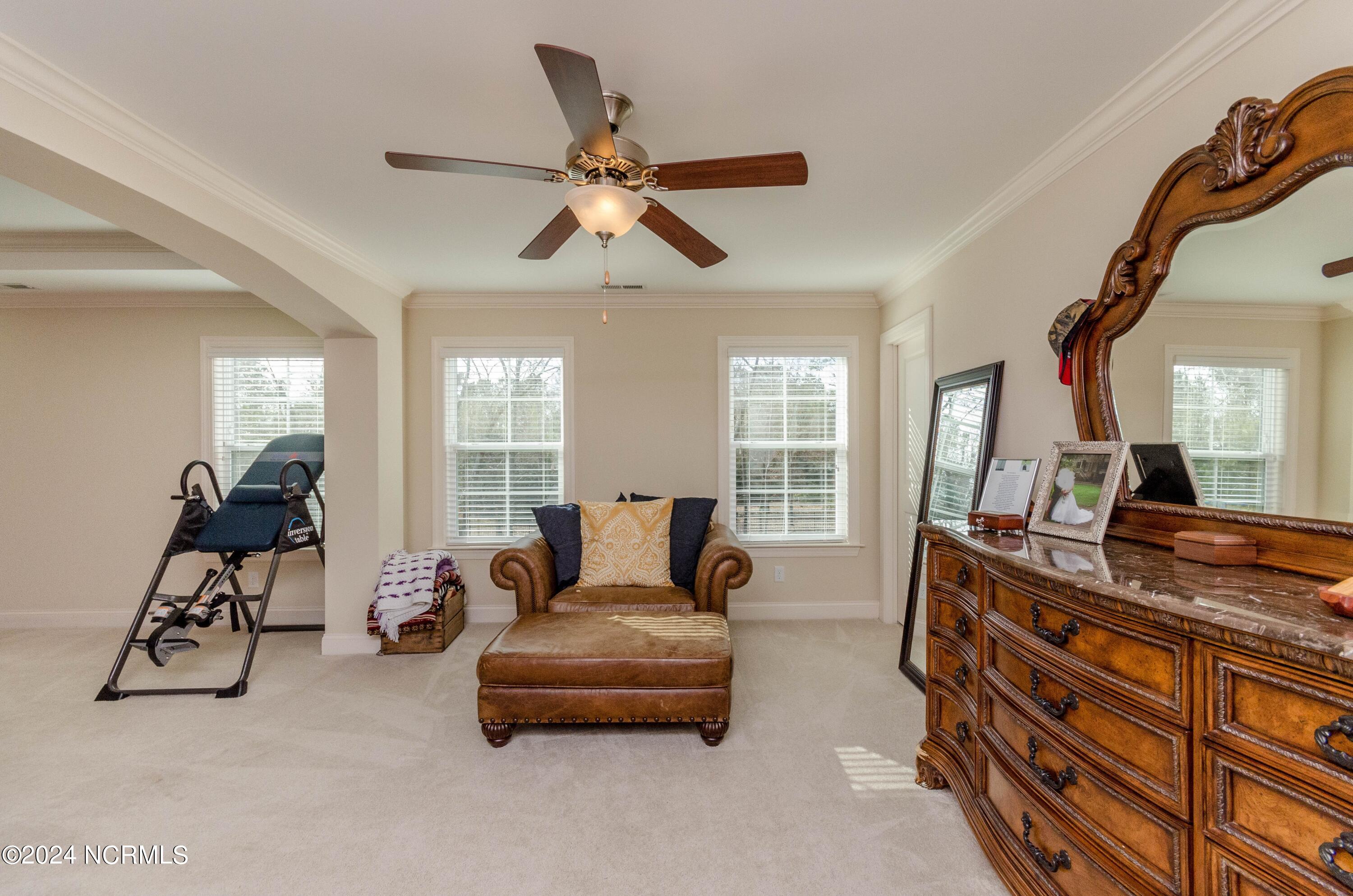 100560622 | Photo 25