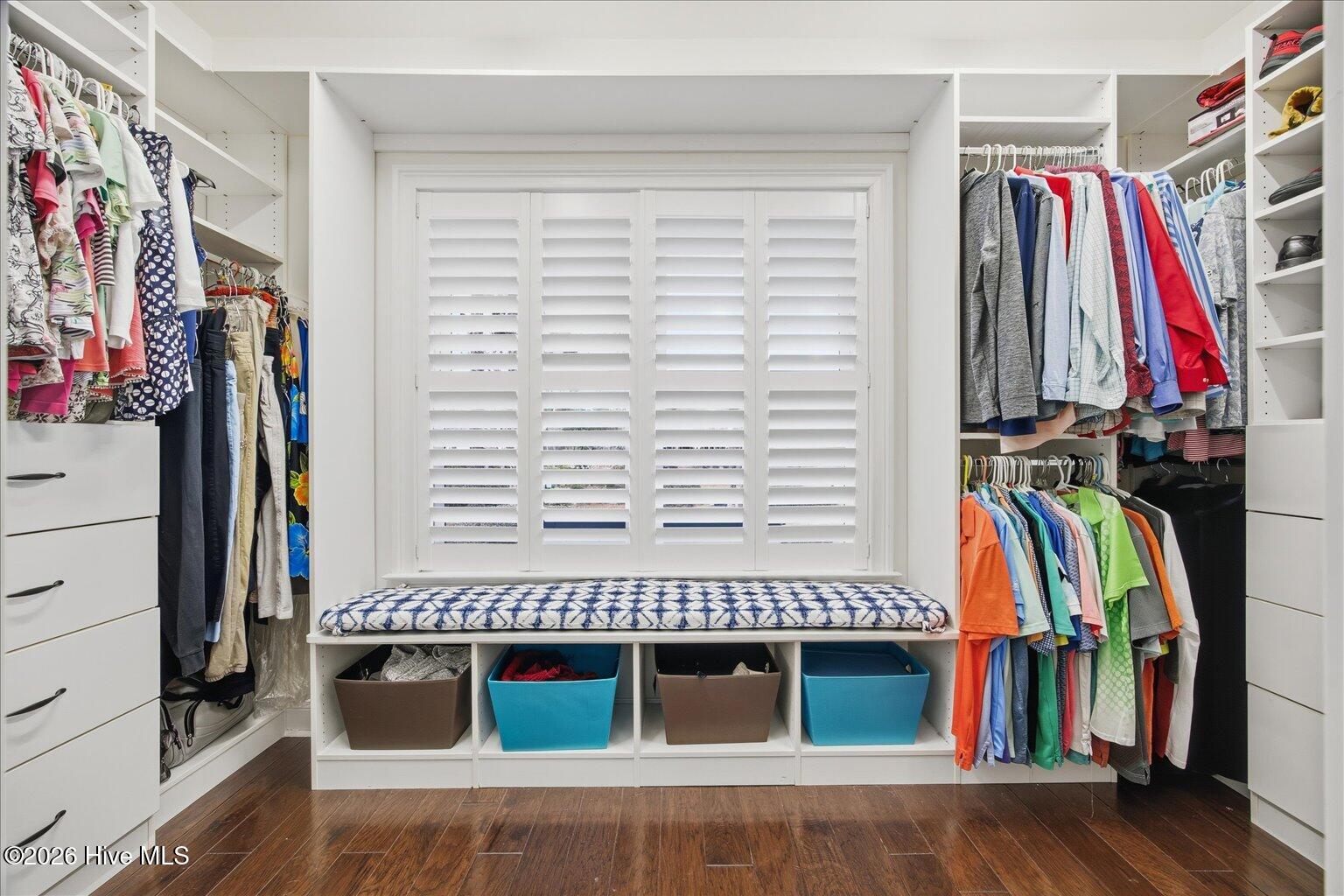 100549757 | Photo 20