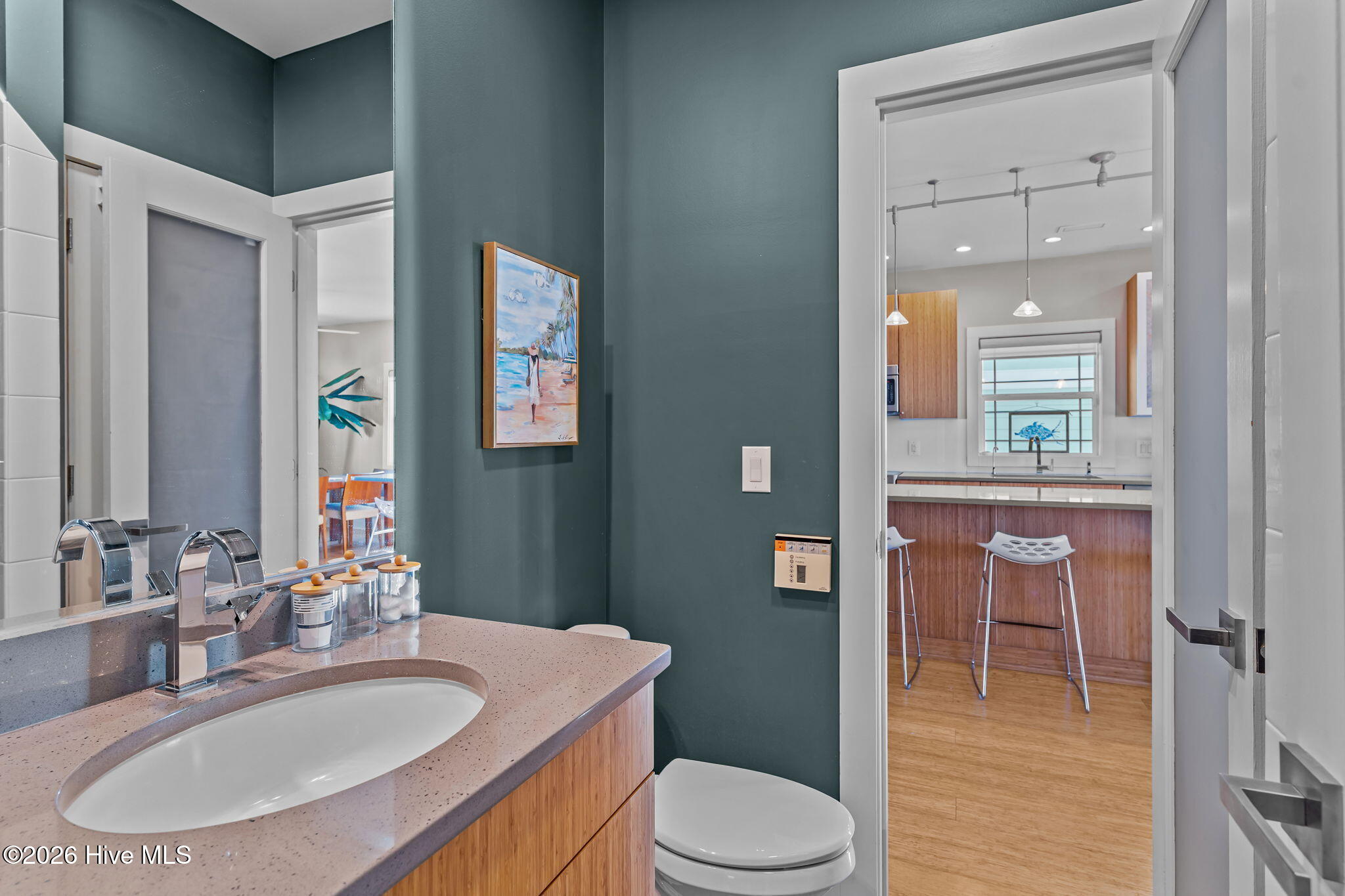 100552258 | Photo 20