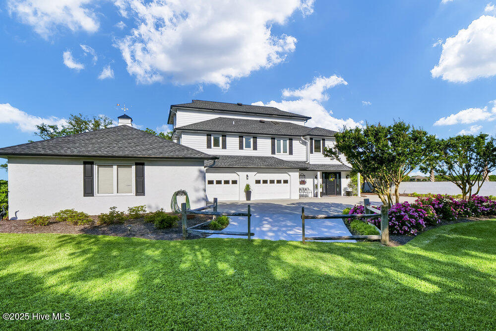 100511026 | Photo 63