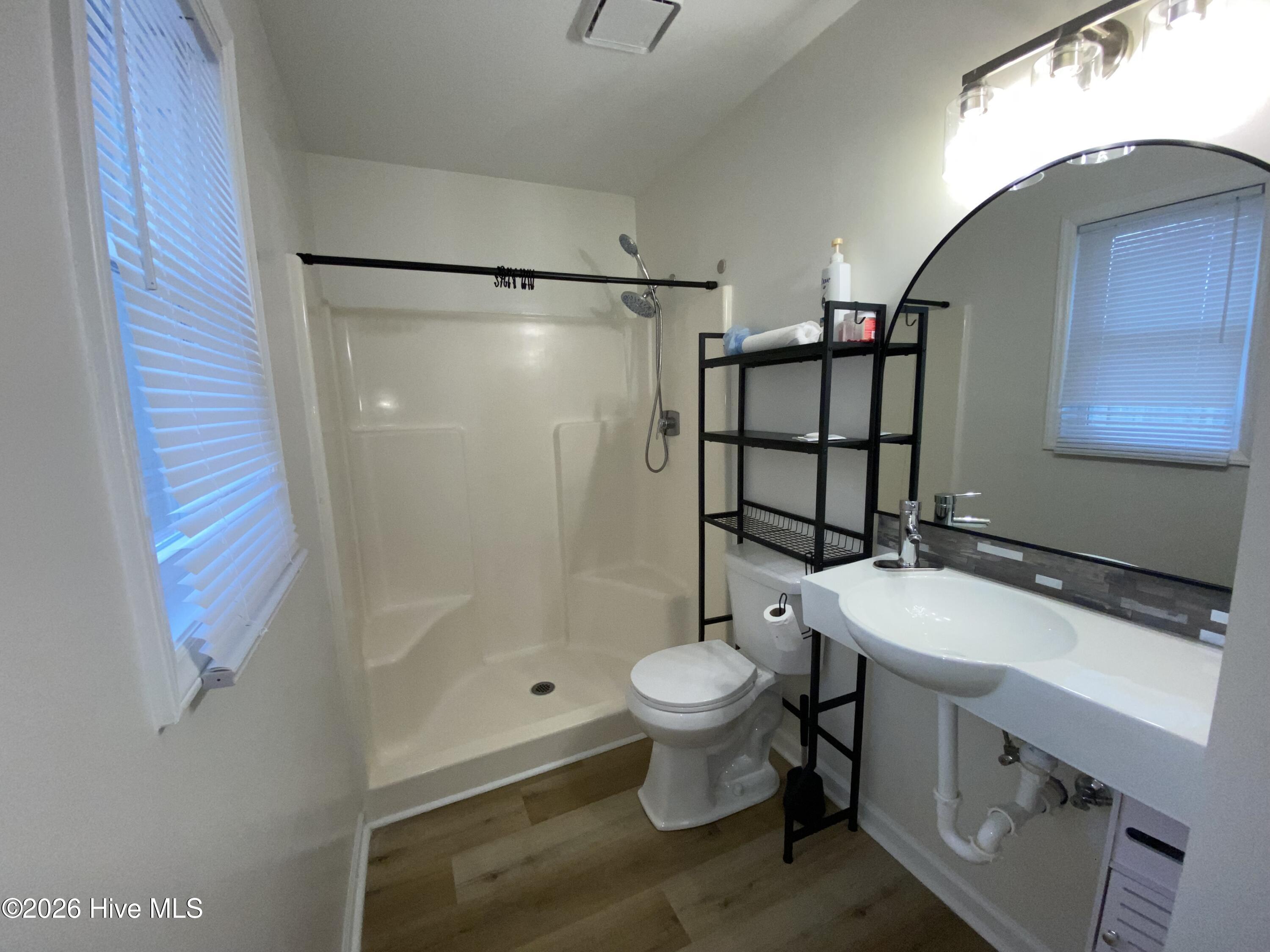 100554671 | Photo 10