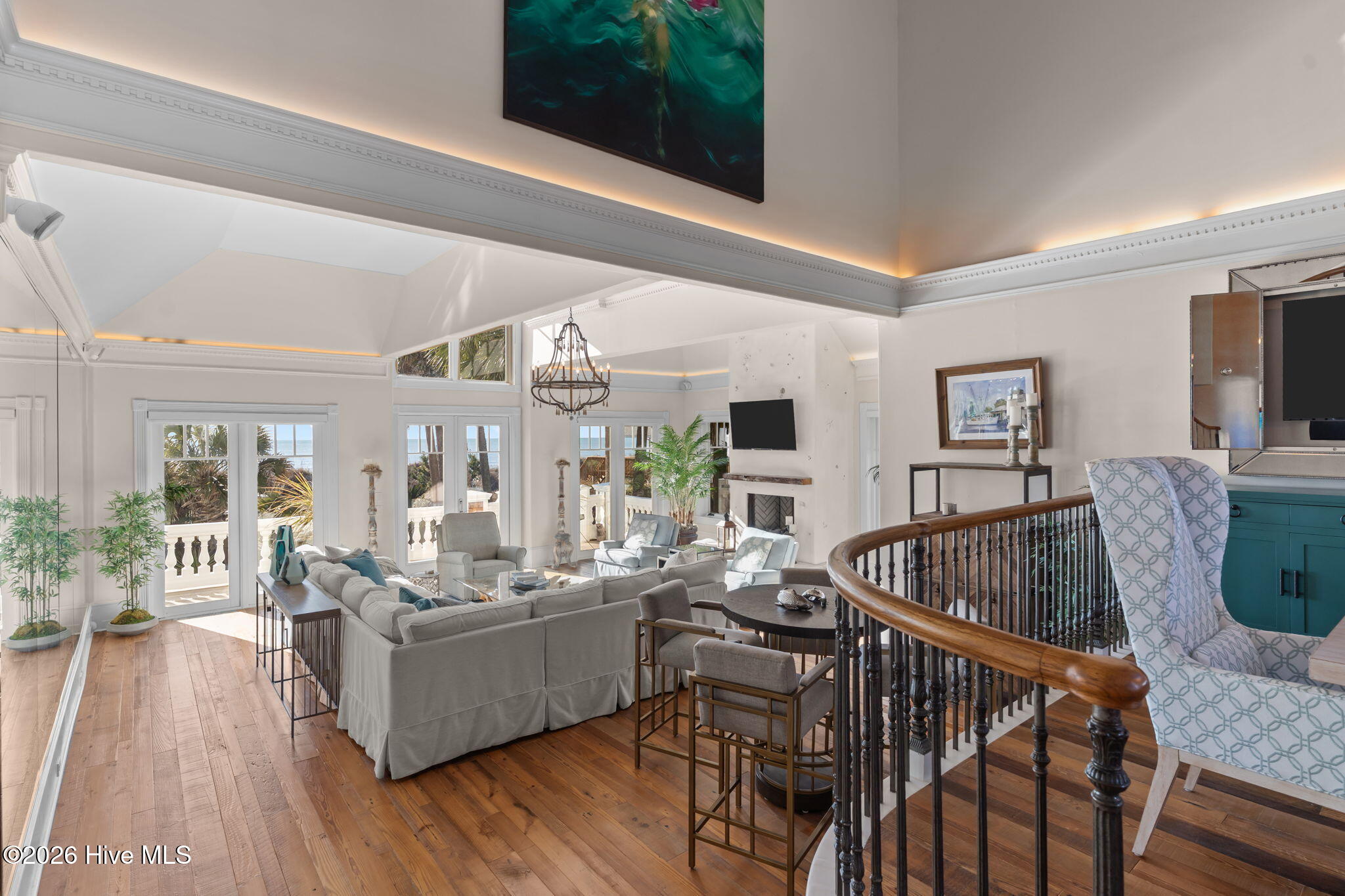 100552689 | Photo 20