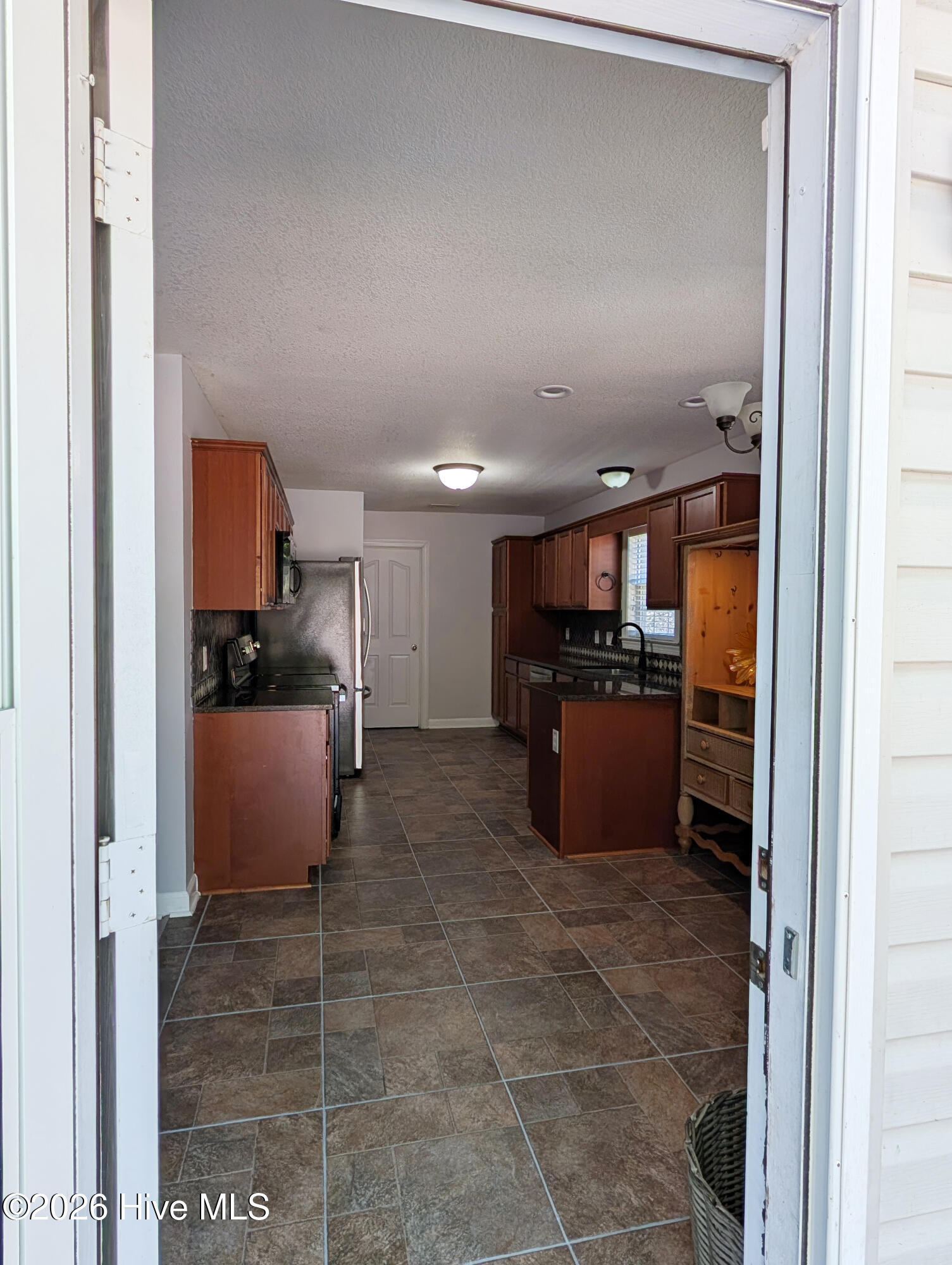 100564734 | Photo 47