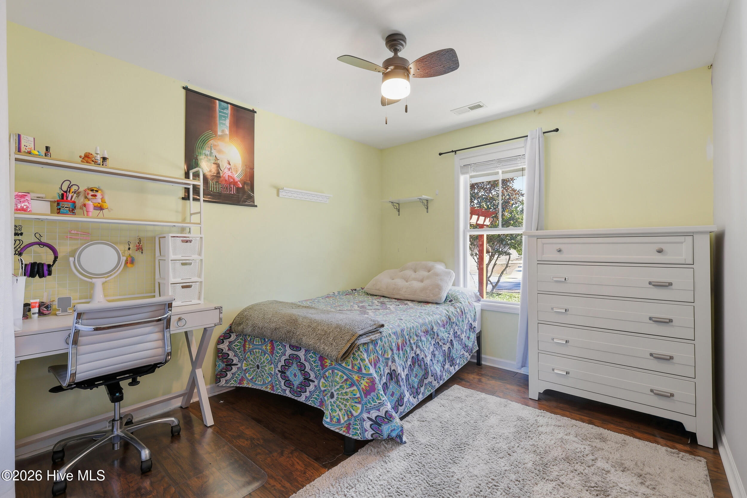 100554592 | Photo 23