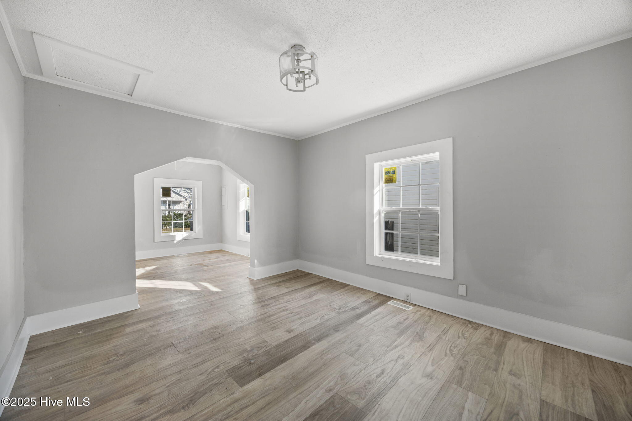 100545676 | Photo 20