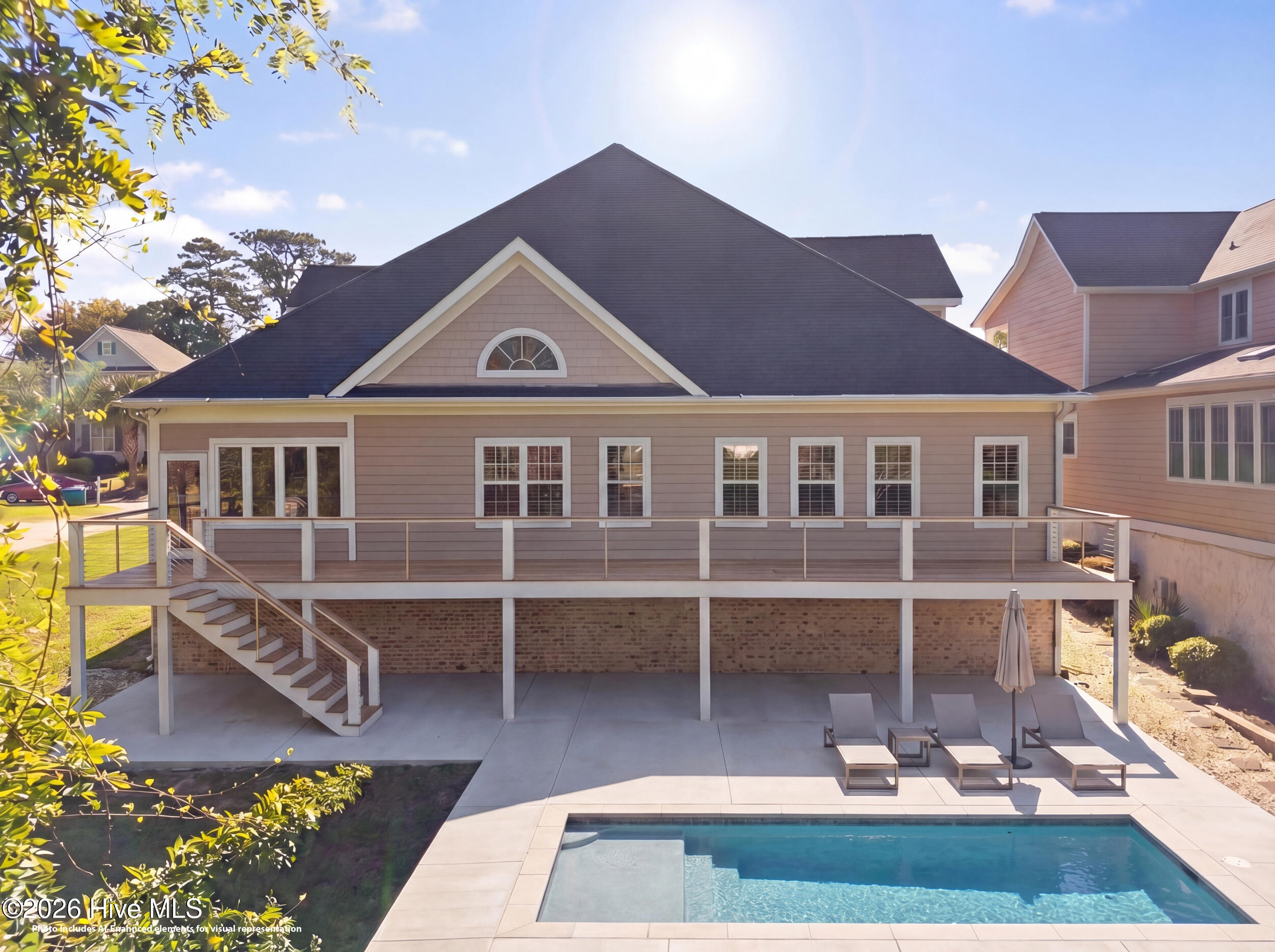 100567096 | Photo 10