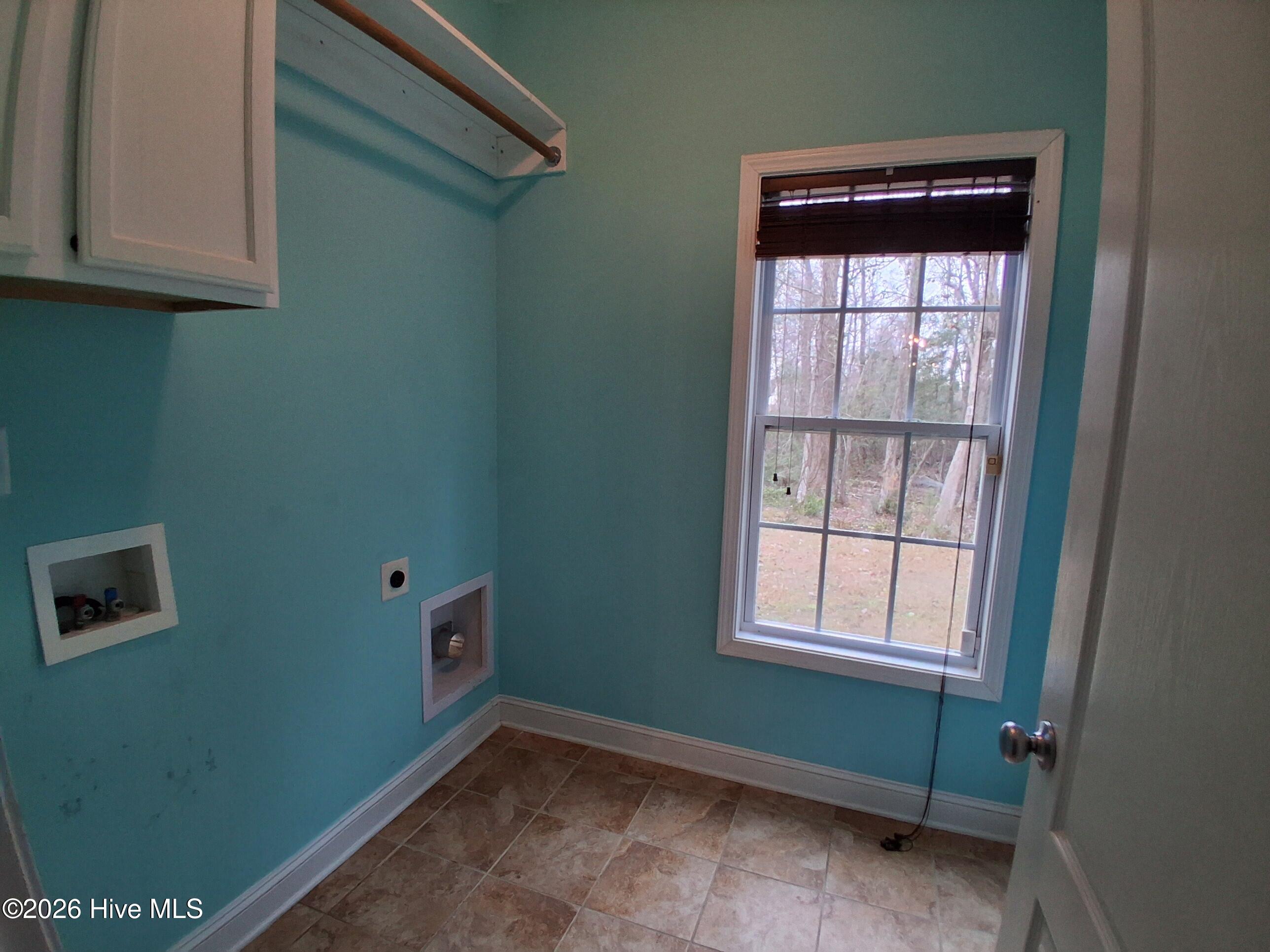 100504331 | Photo 23