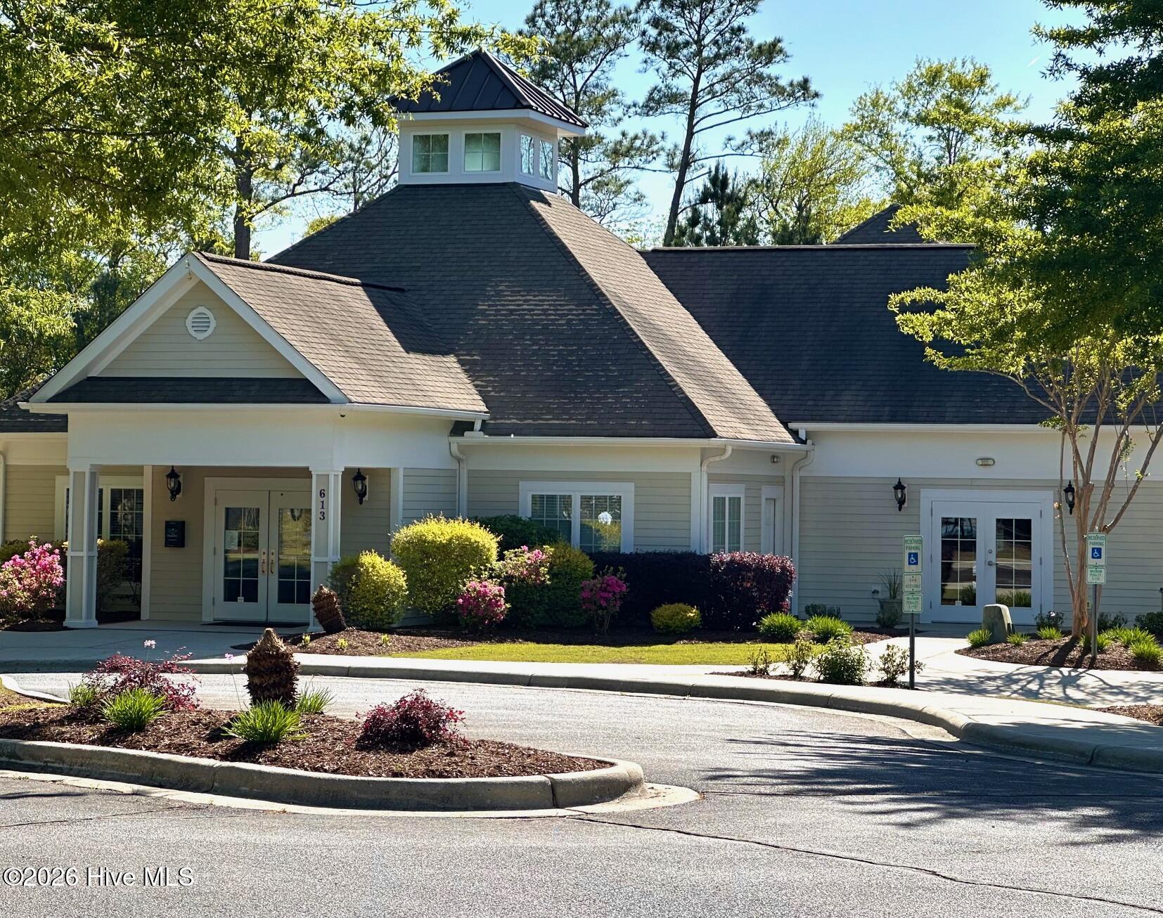 100565130 | Photo 52