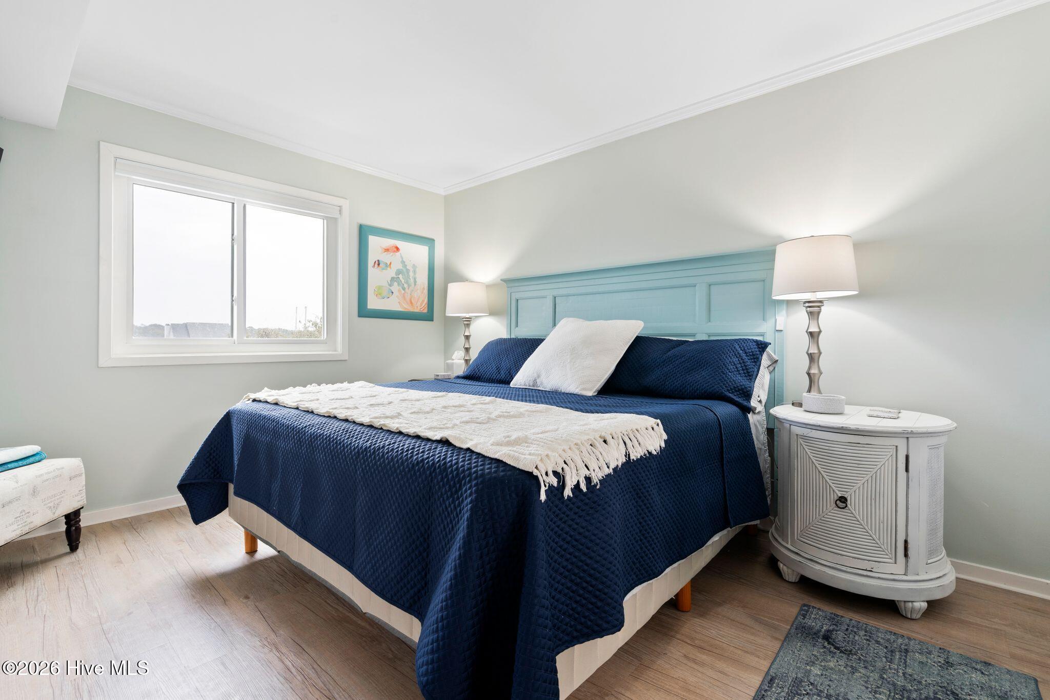 100554597 | Photo 32