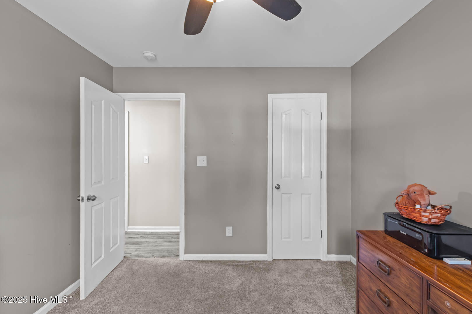 100515943 | Photo 22