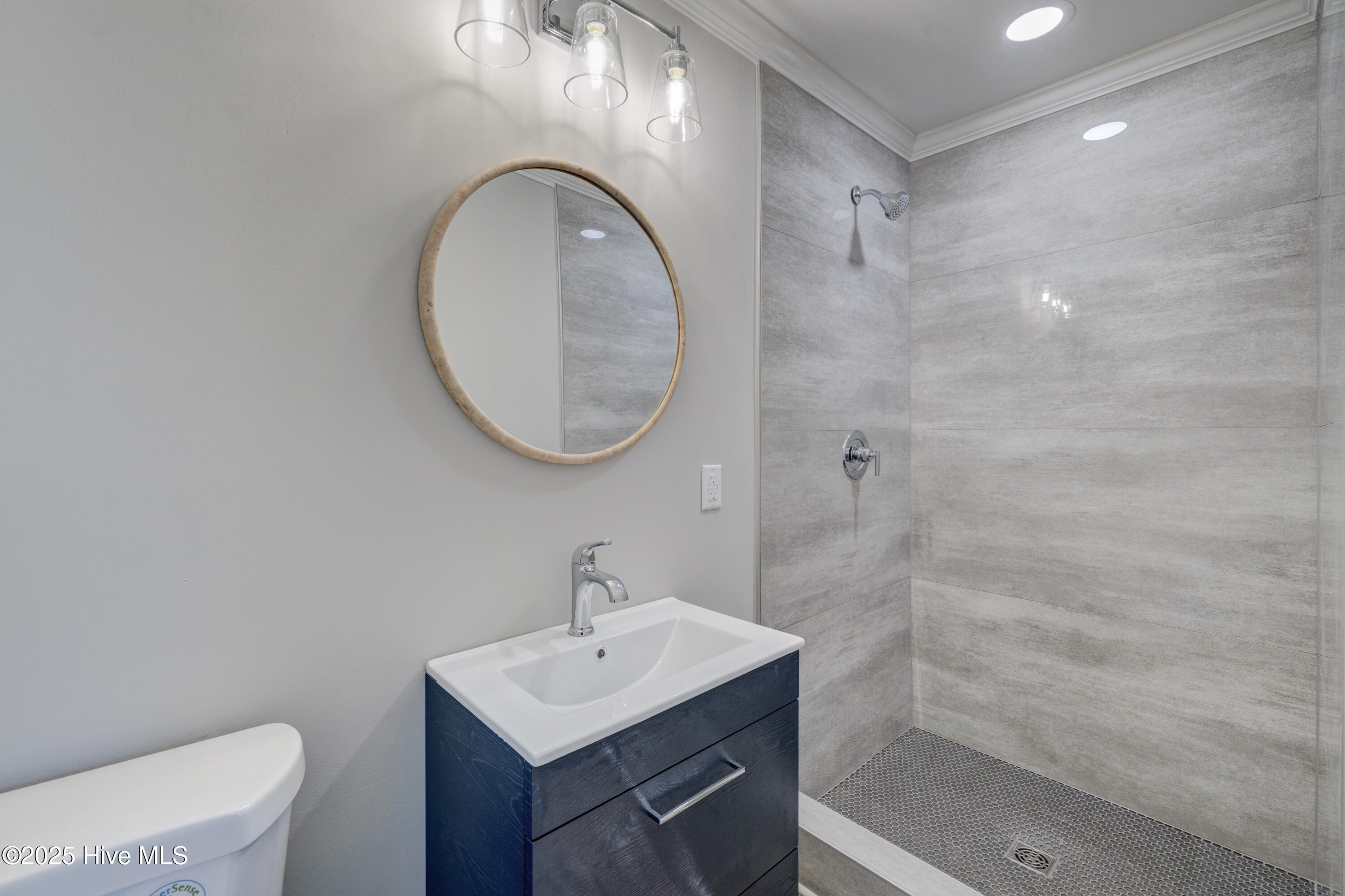 100547568 | Photo 11