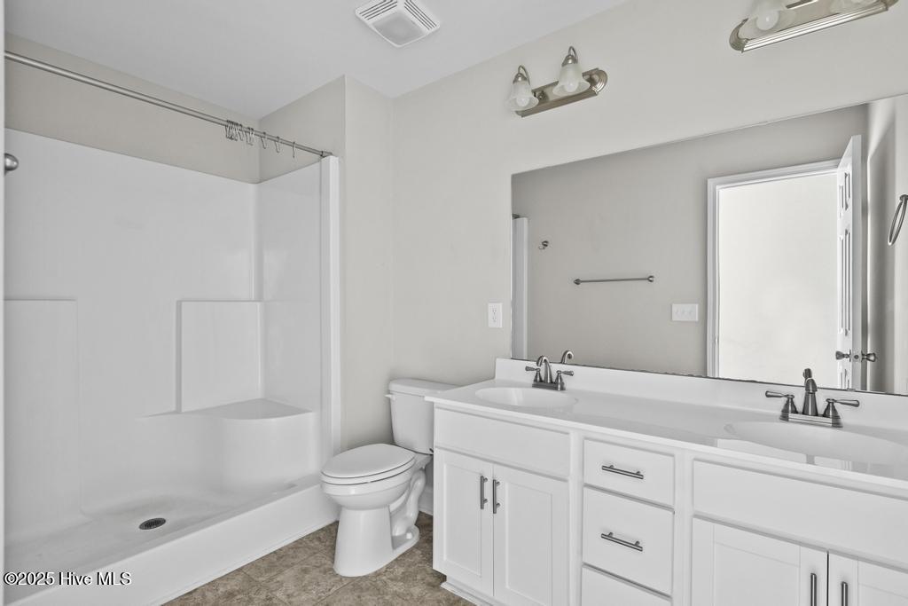 100552044 | Photo 22