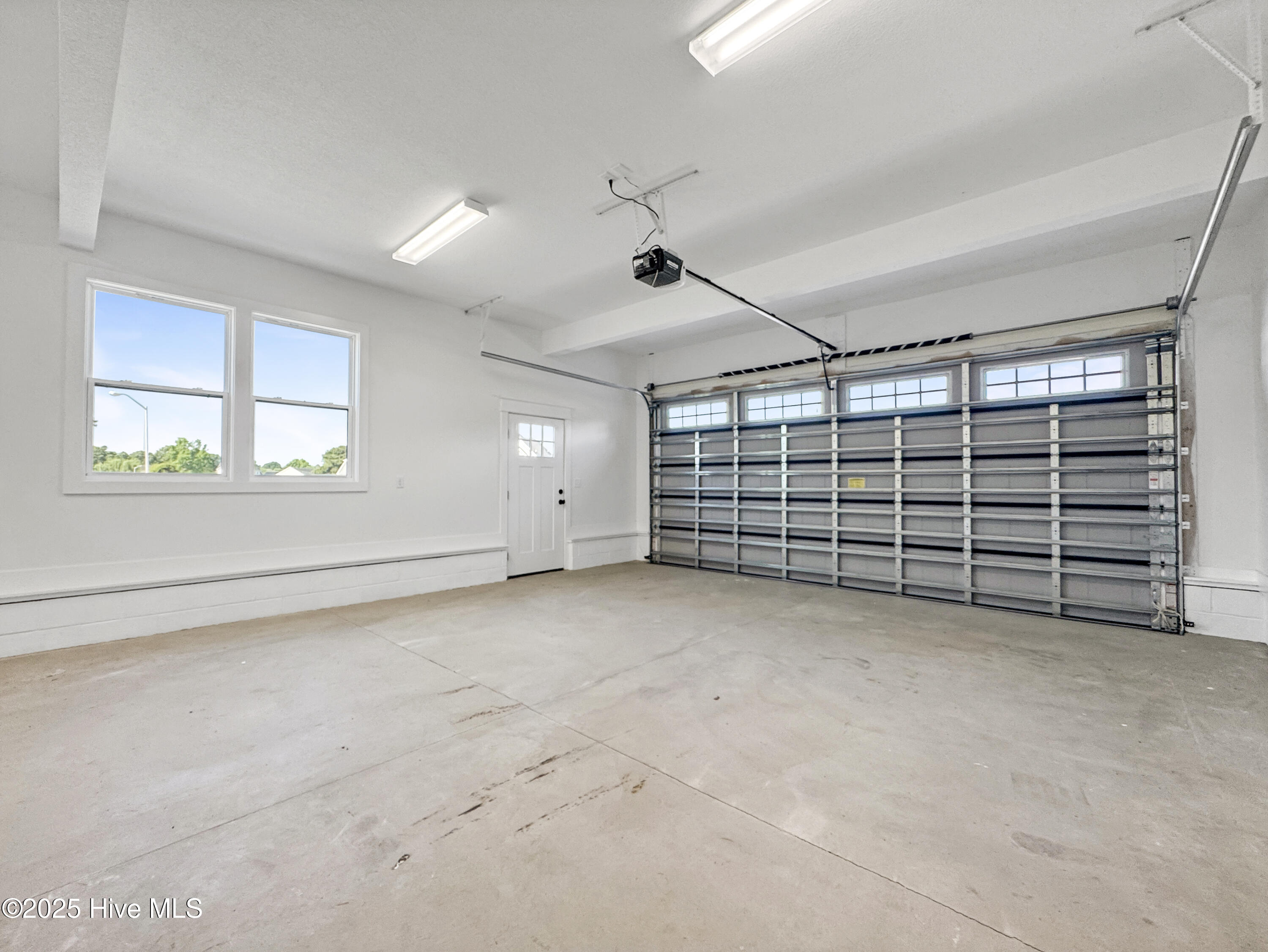 Homes for sale in Elizabeth City, NC | 1111 Staysail Dr, Elizabeth City, NC 27909 | MLS# 100539862