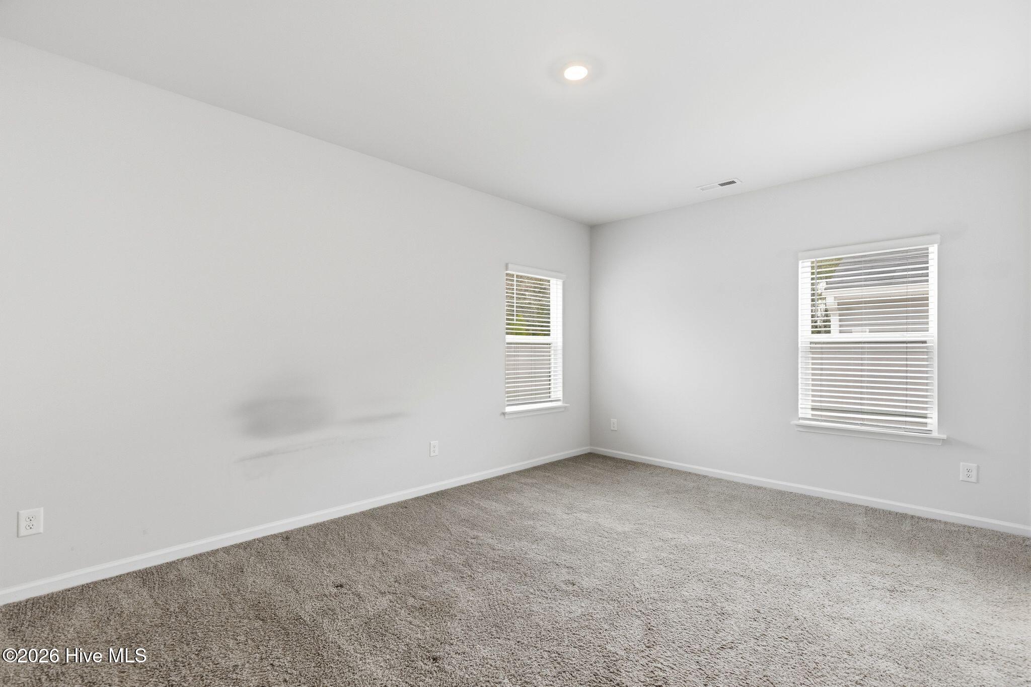 100556772 | Photo 18