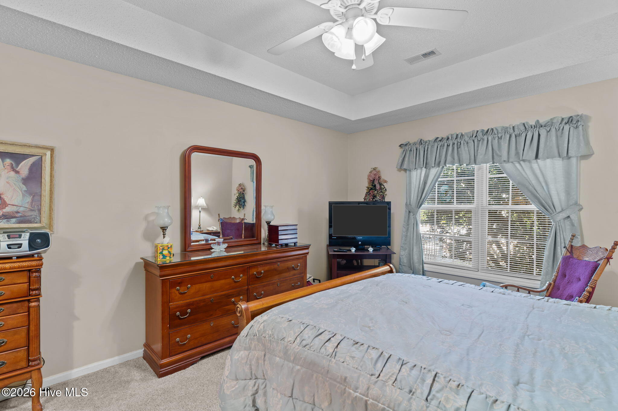 100550079 | Photo 26