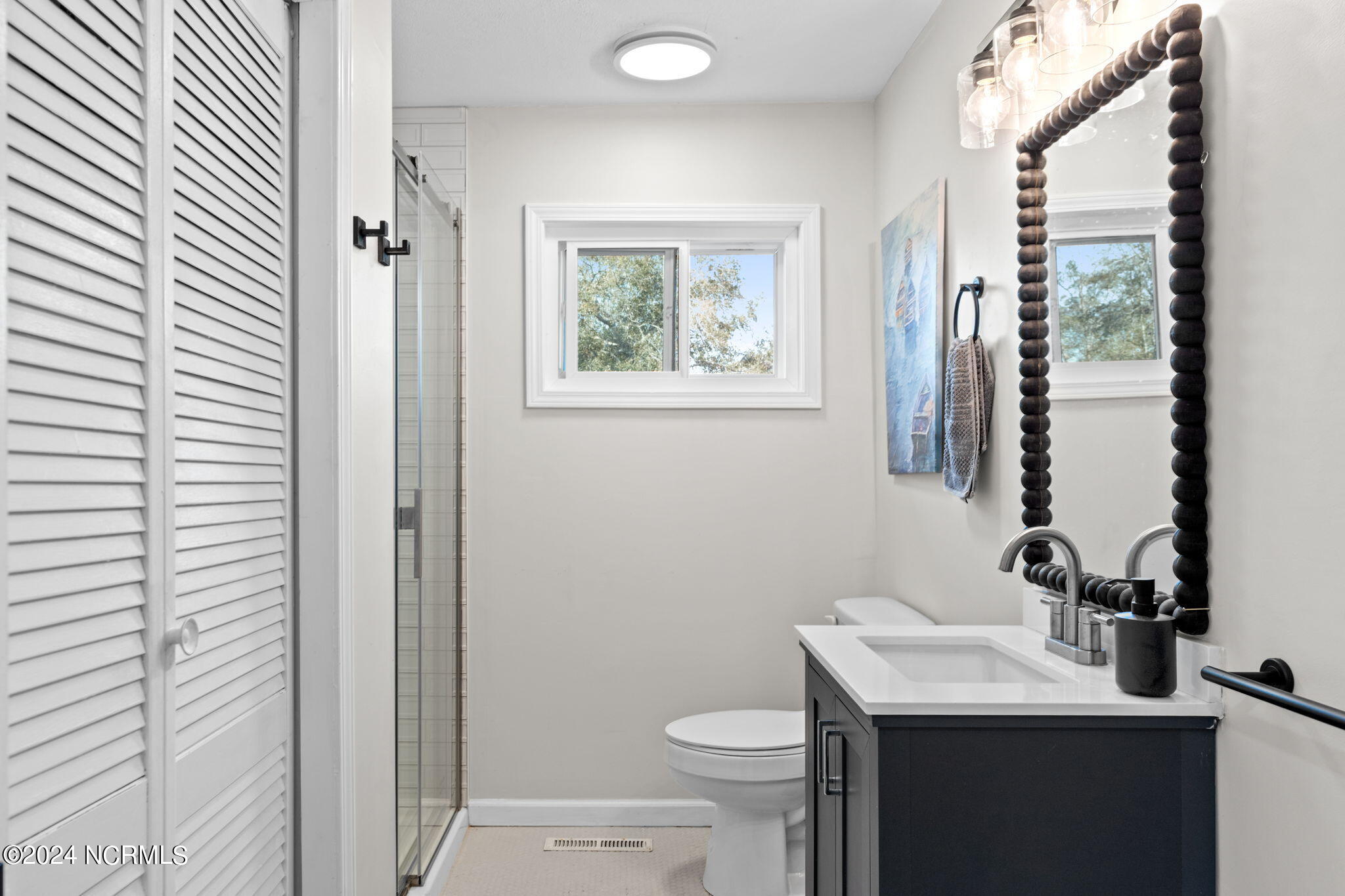 100566764 | Photo 25