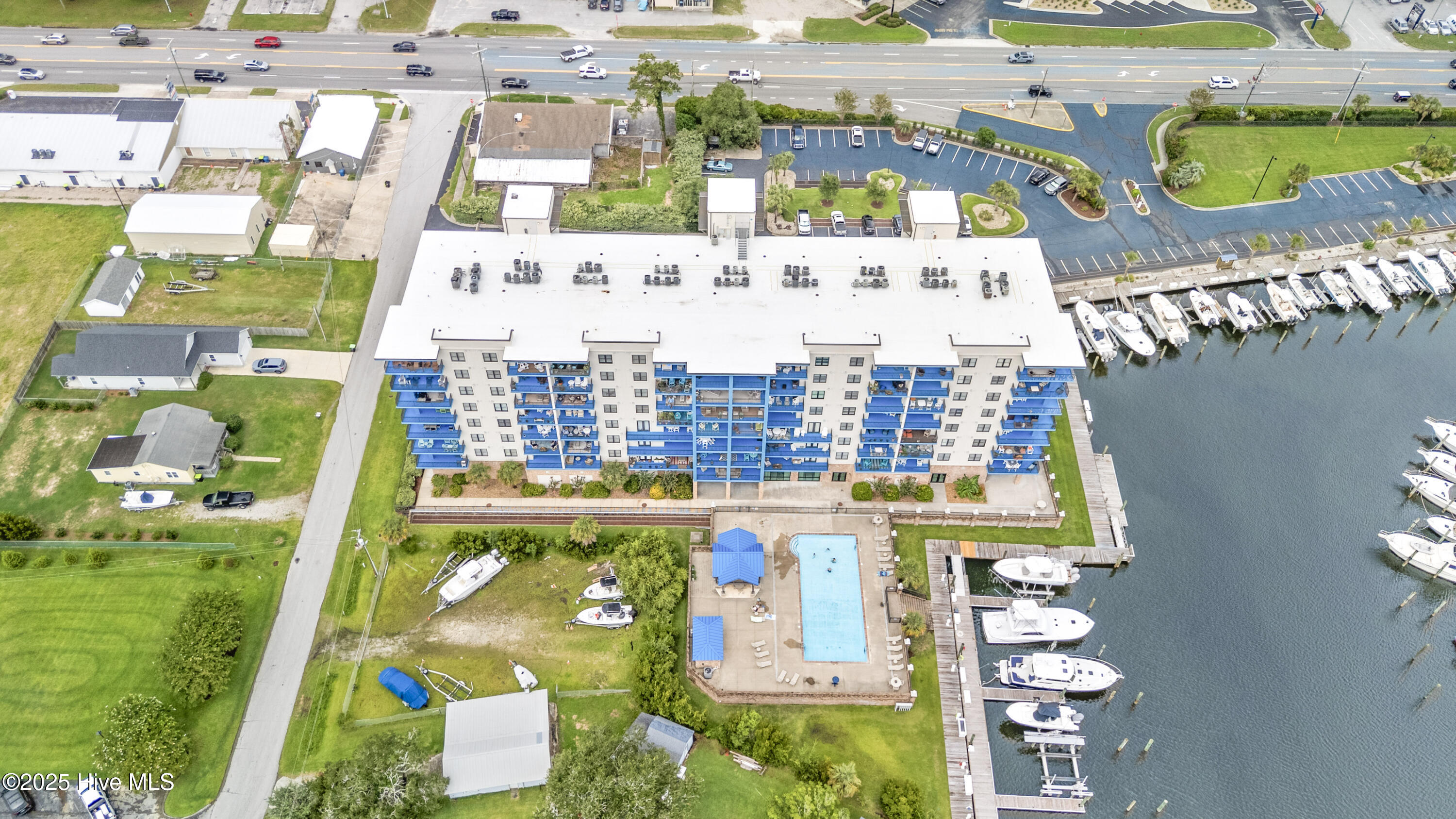 4425 Arendell Street 609,Morehead City